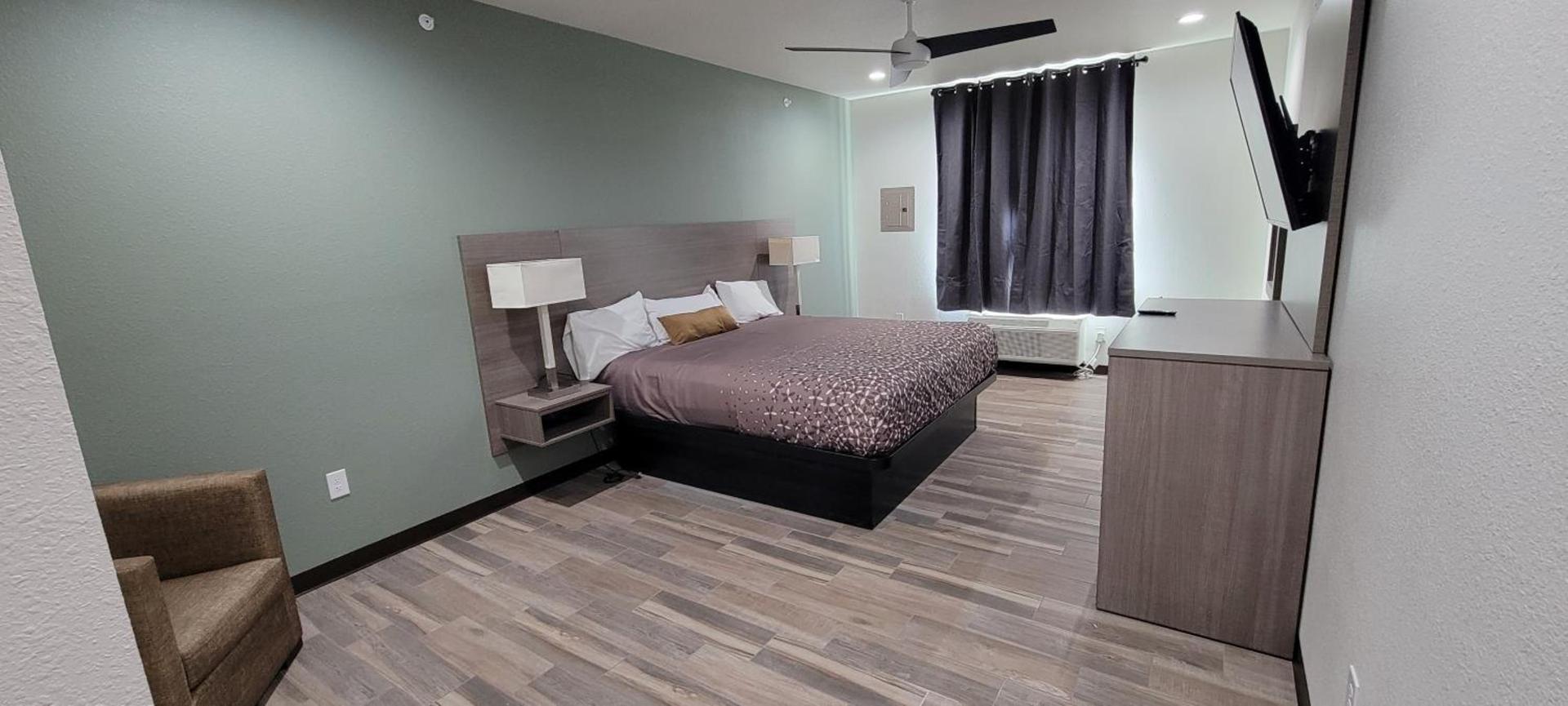 Americas Best Value Inn San Antonio Downtown Riverwalk photo 39