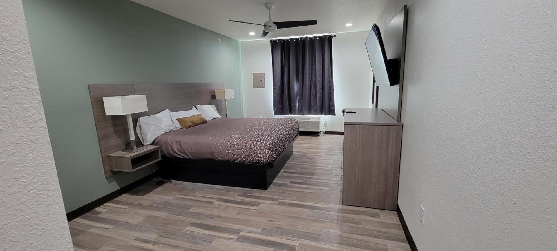 Americas Best Value Inn San Antonio Downtown Riverwalk photo 37