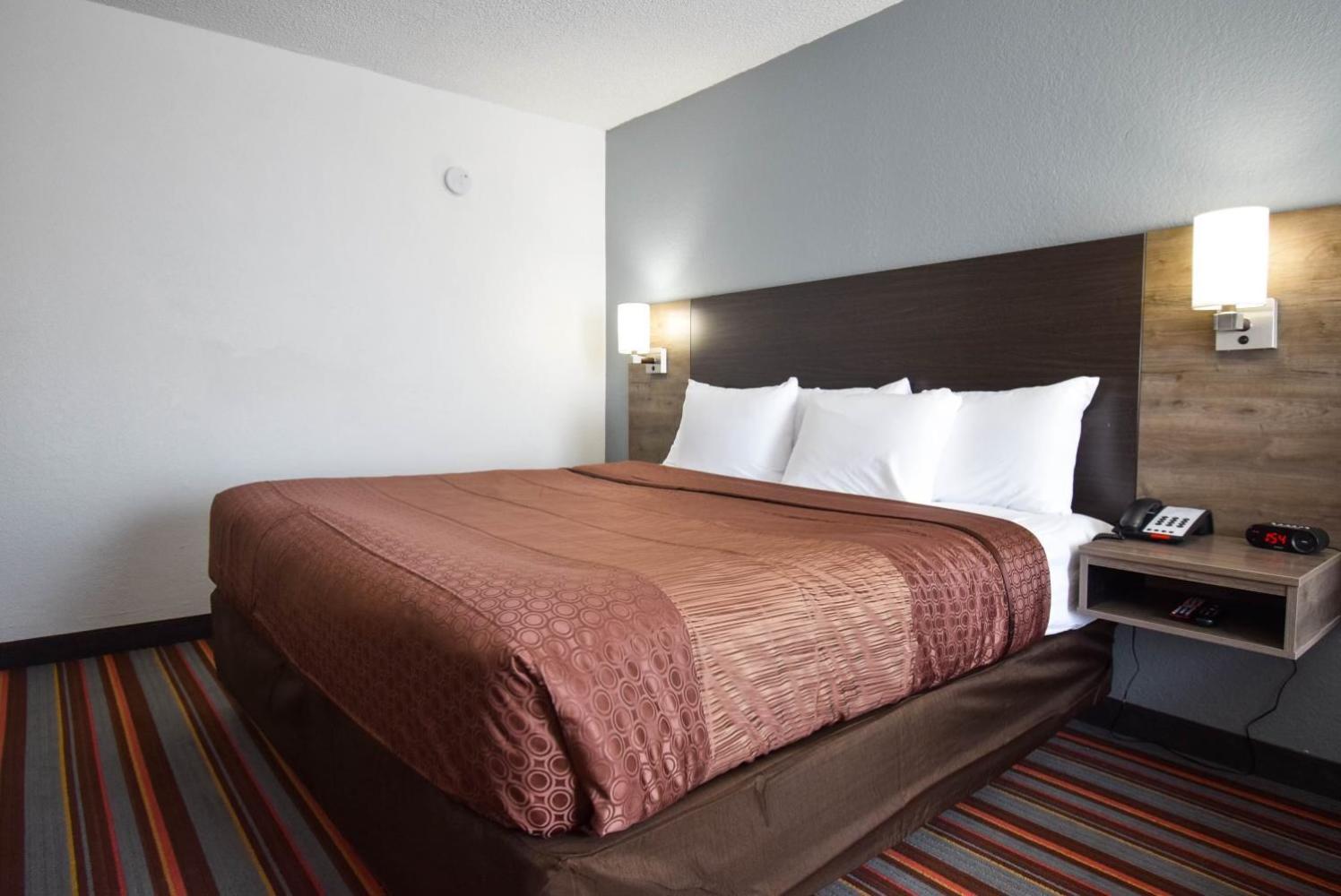 Quality Inn & Suites Sulphur Springs photo 49