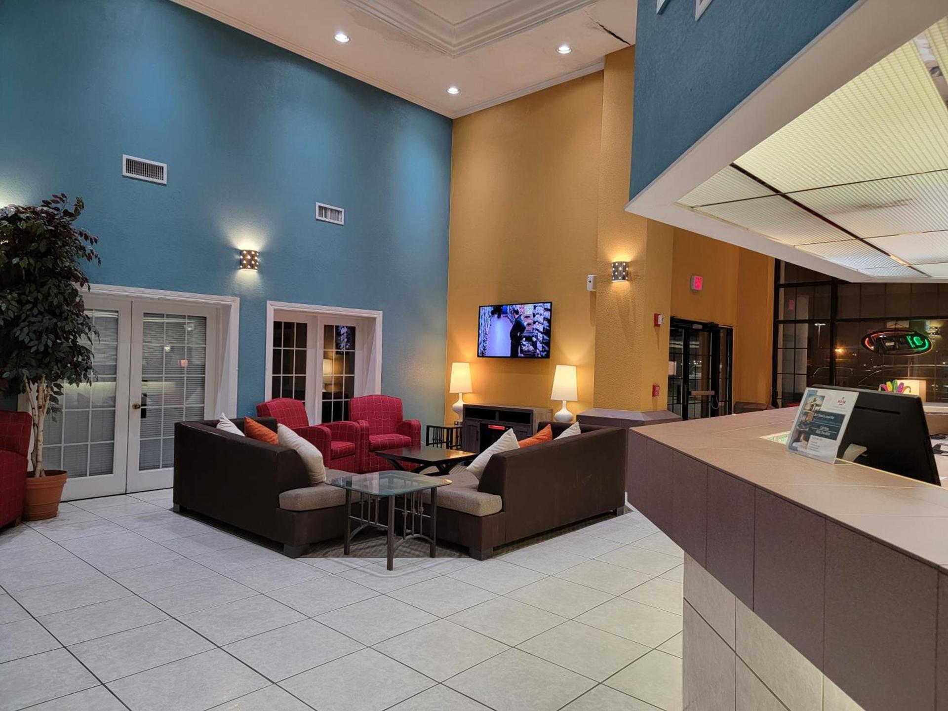 Extend-a-Suites - Extended Stay, I-40 Amarillo West photo 4