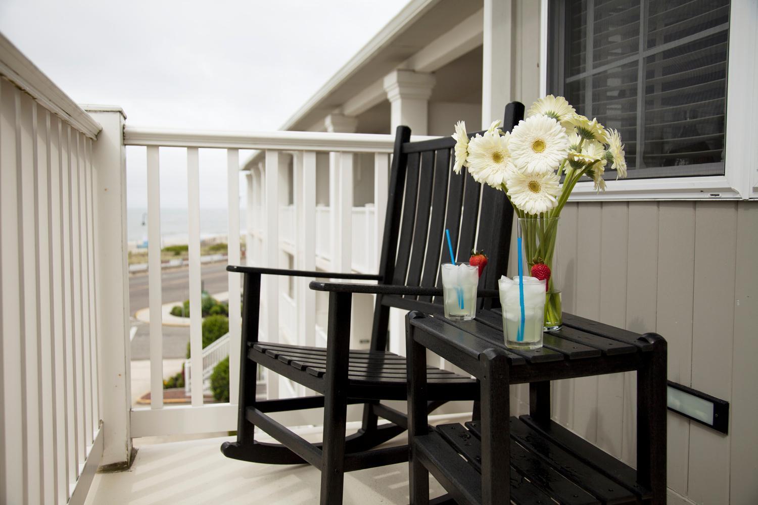 Sandpiper Beach Club photo 3