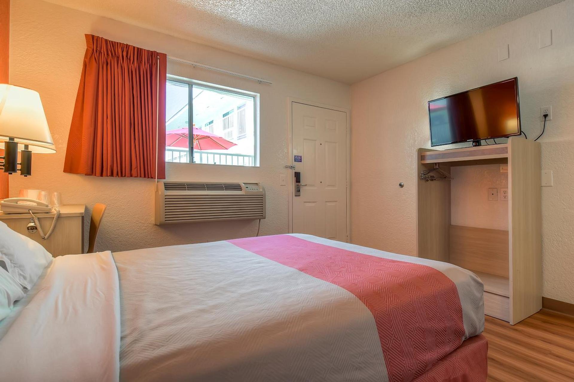Motel 6-Rowland Heights, CA - Los Angeles - Pomona photo 33