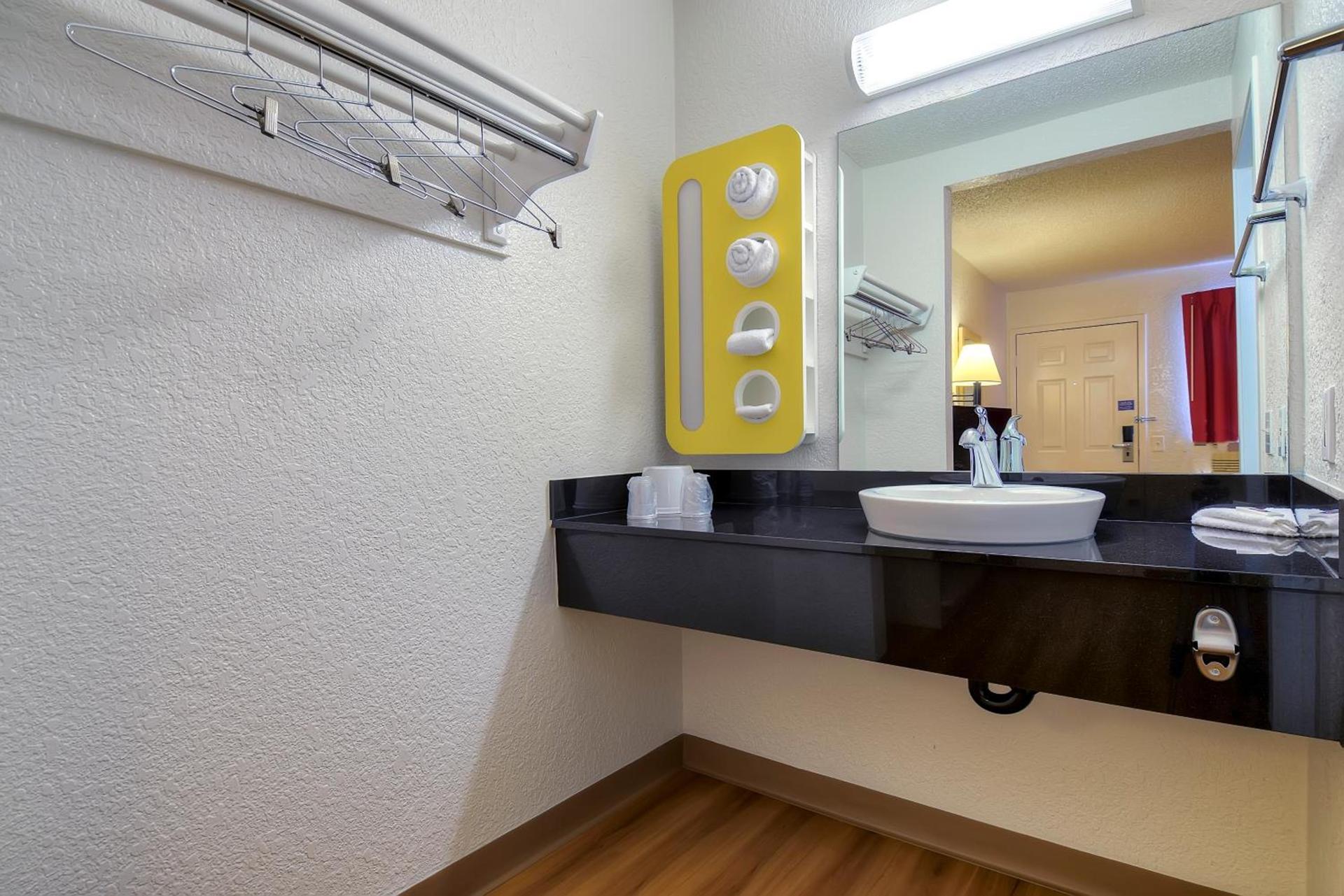 Motel 6-Rowland Heights, CA - Los Angeles - Pomona photo 30