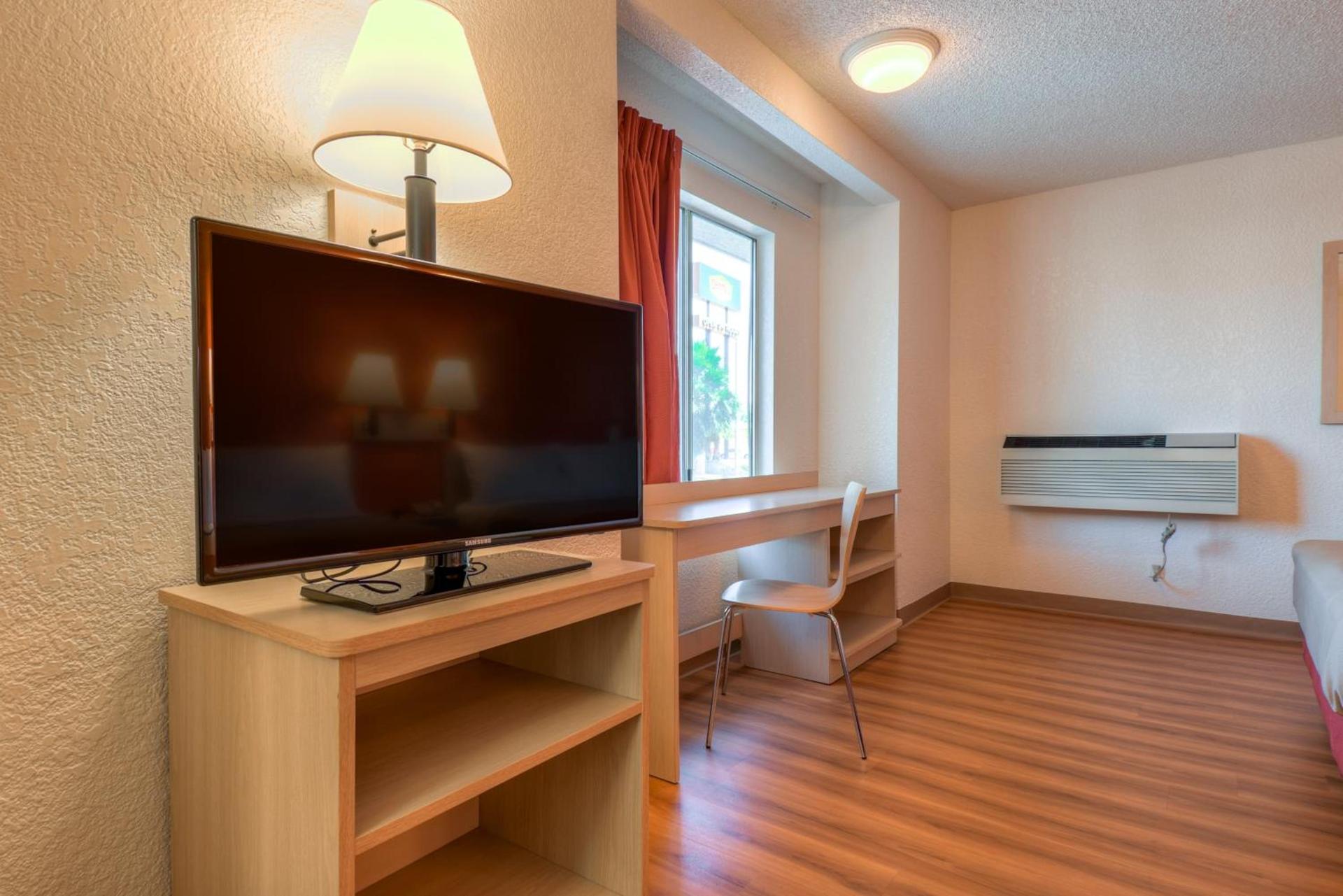 Motel 6-Rowland Heights, CA - Los Angeles - Pomona photo 49