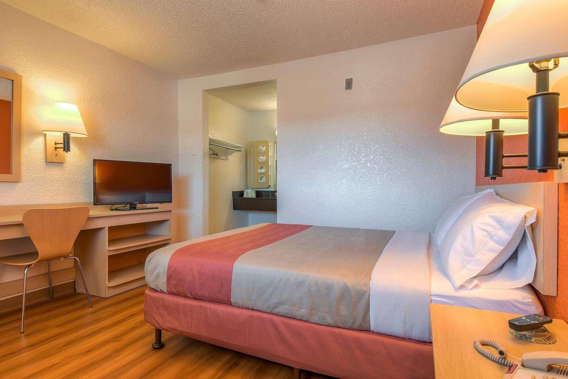 Motel 6-Rowland Heights, CA - Los Angeles - Pomona photo 37