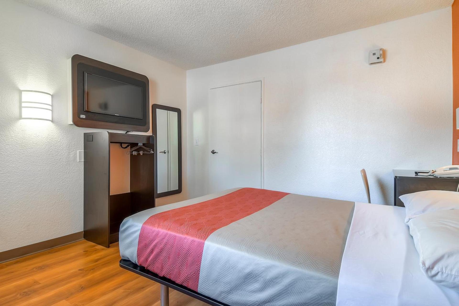 Motel 6-San Diego, CA - North photo 24