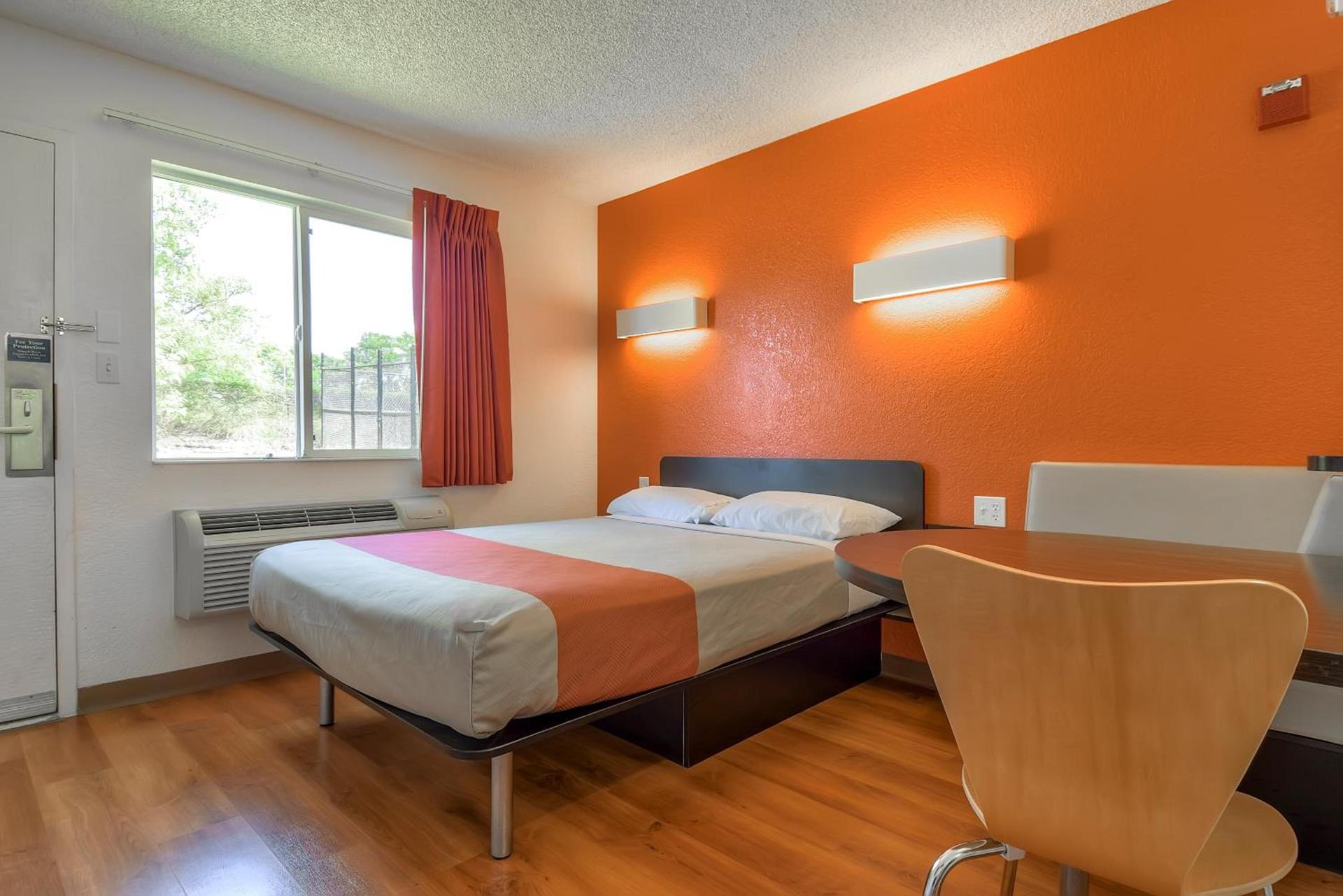 Motel 6-San Diego, CA - North photo 37