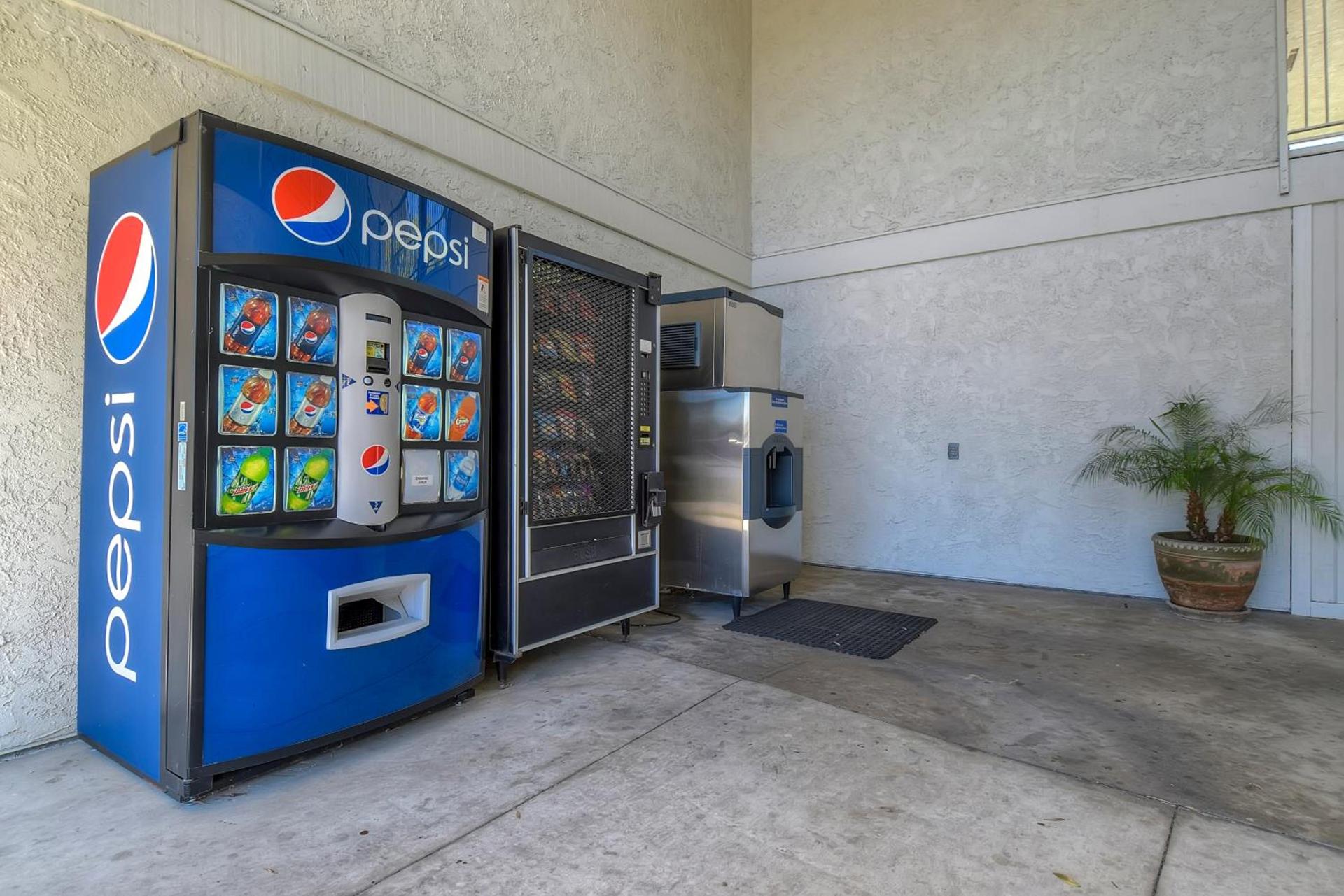 Motel 6-San Diego, CA - North photo 47