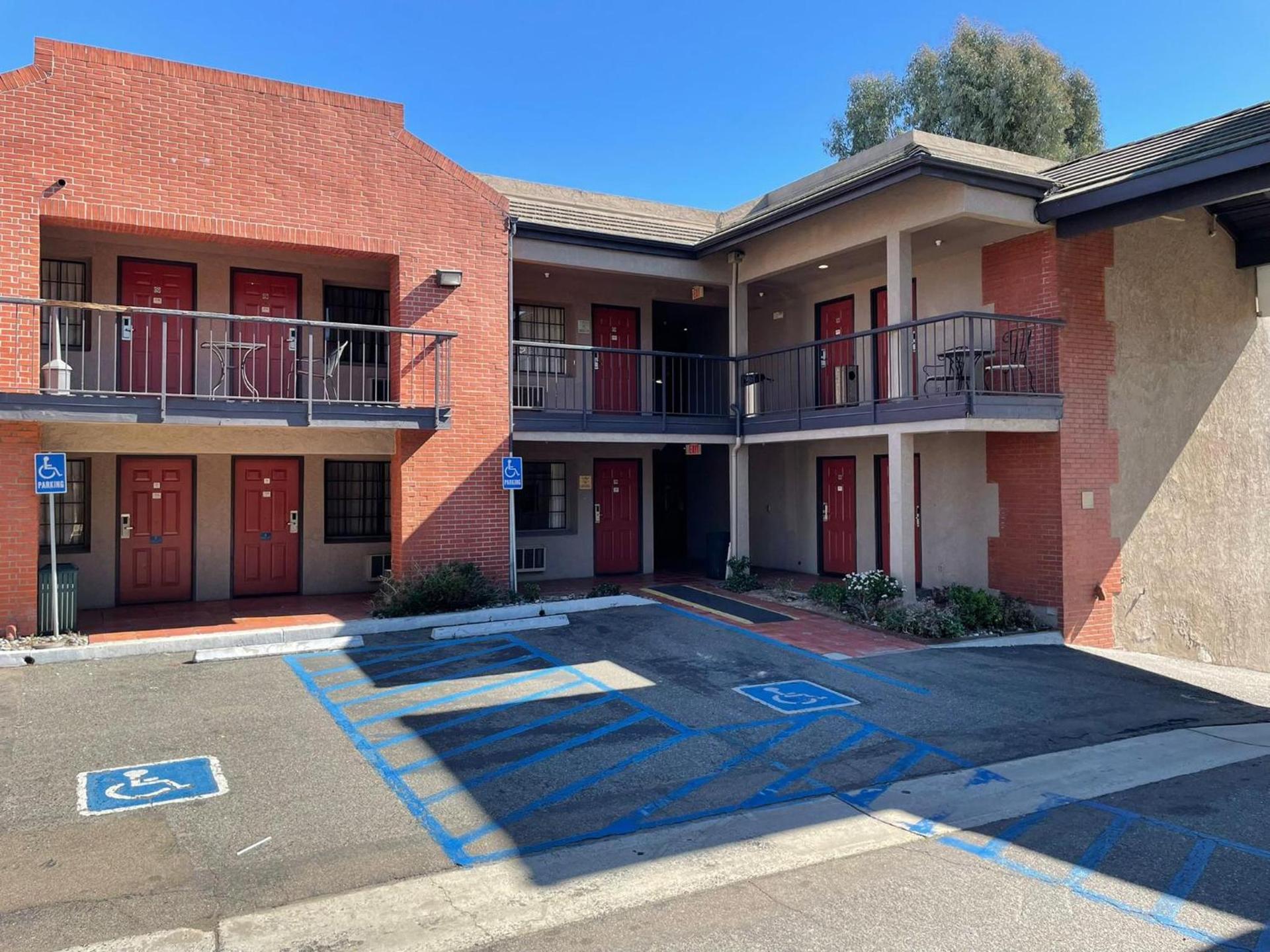 Ramada by Wyndham San Diego Poway Miramar photo 77