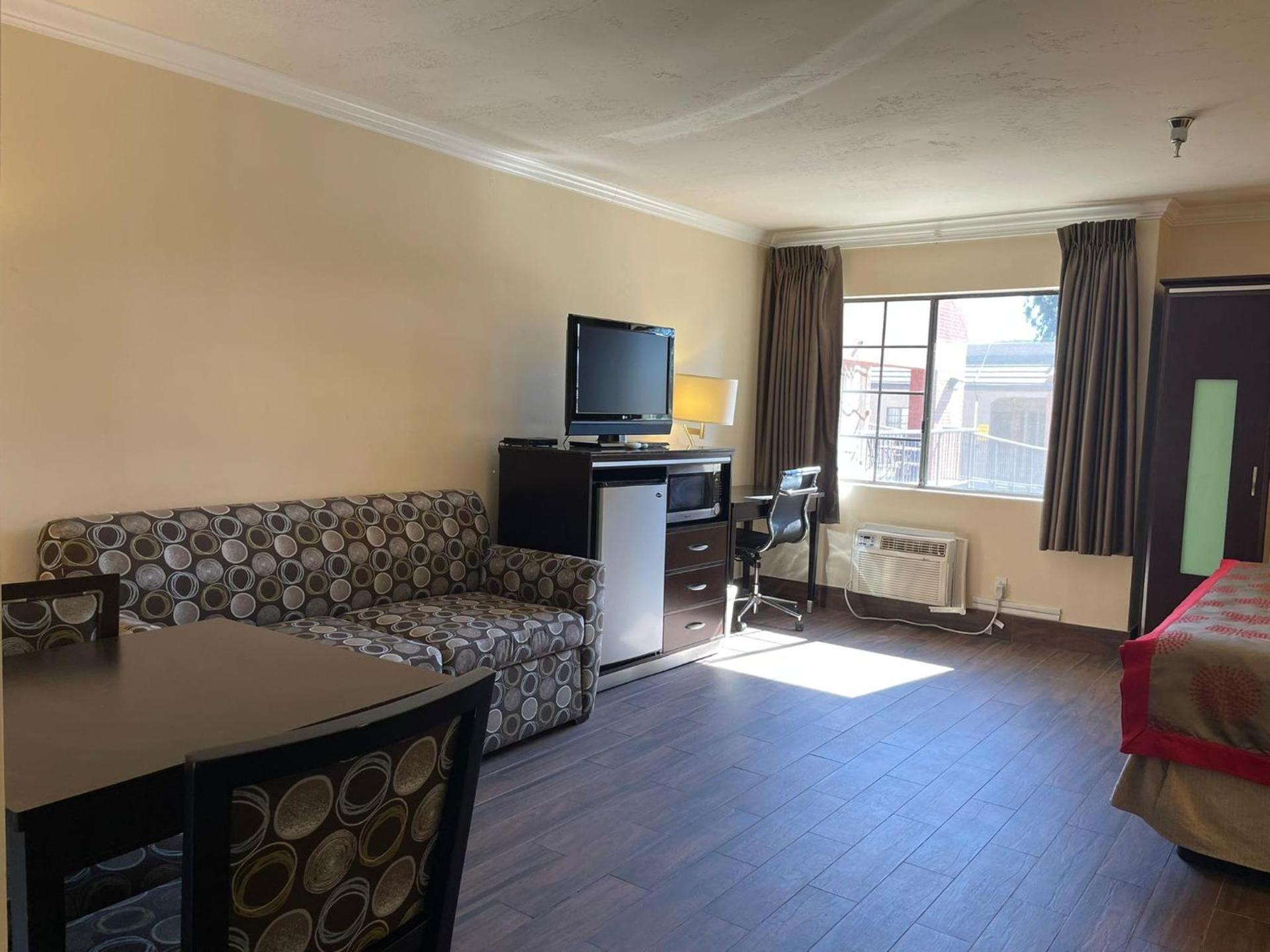 Ramada by Wyndham San Diego Poway Miramar photo 63