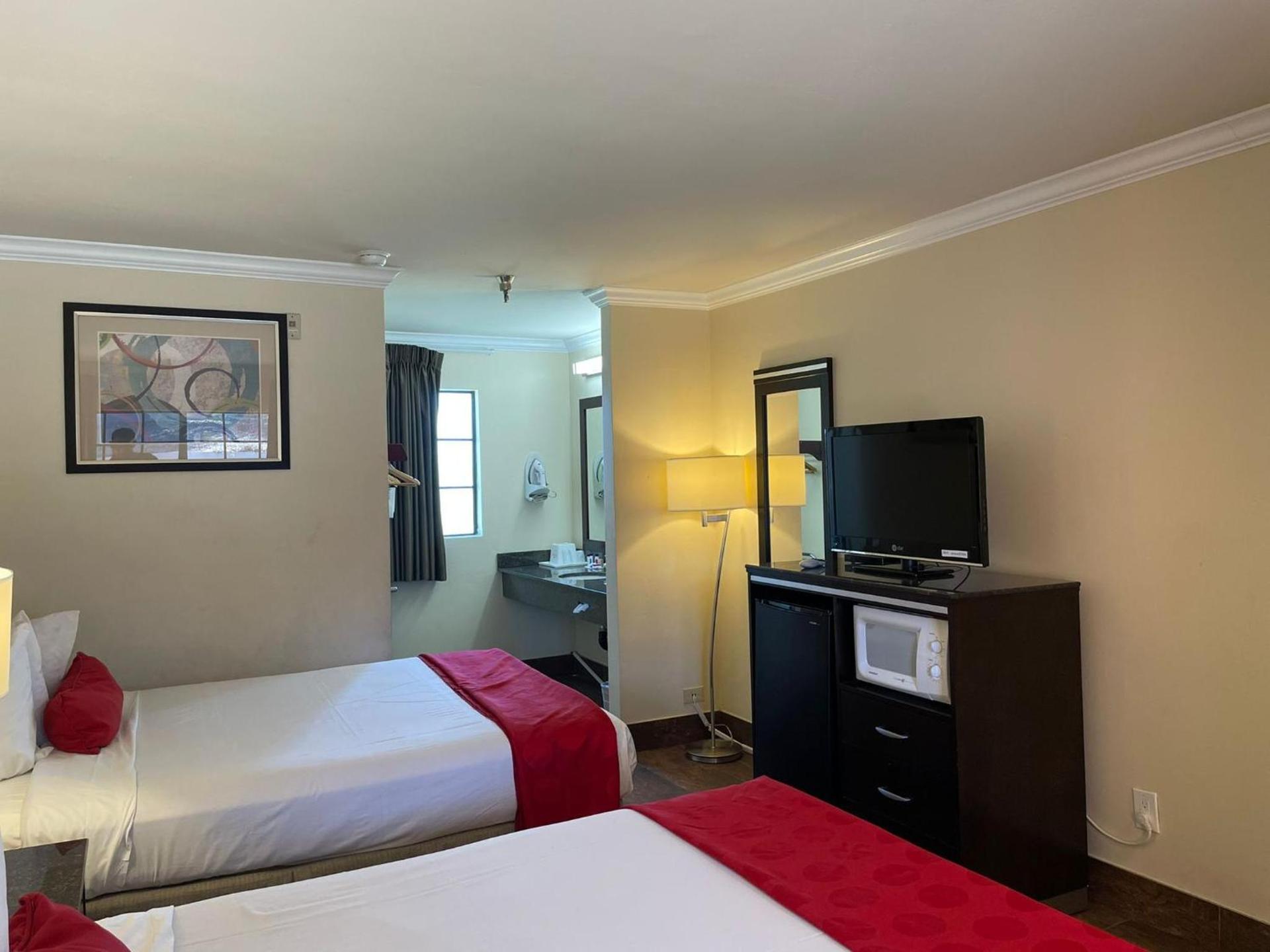 Ramada by Wyndham San Diego Poway Miramar photo 79