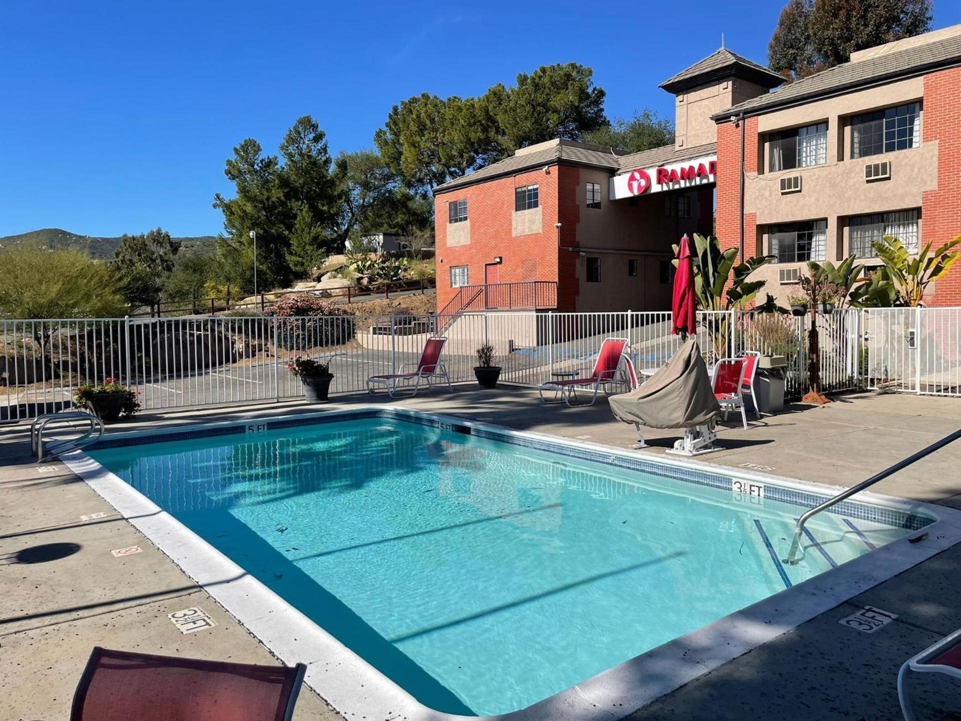 Ramada by Wyndham San Diego Poway Miramar photo 78