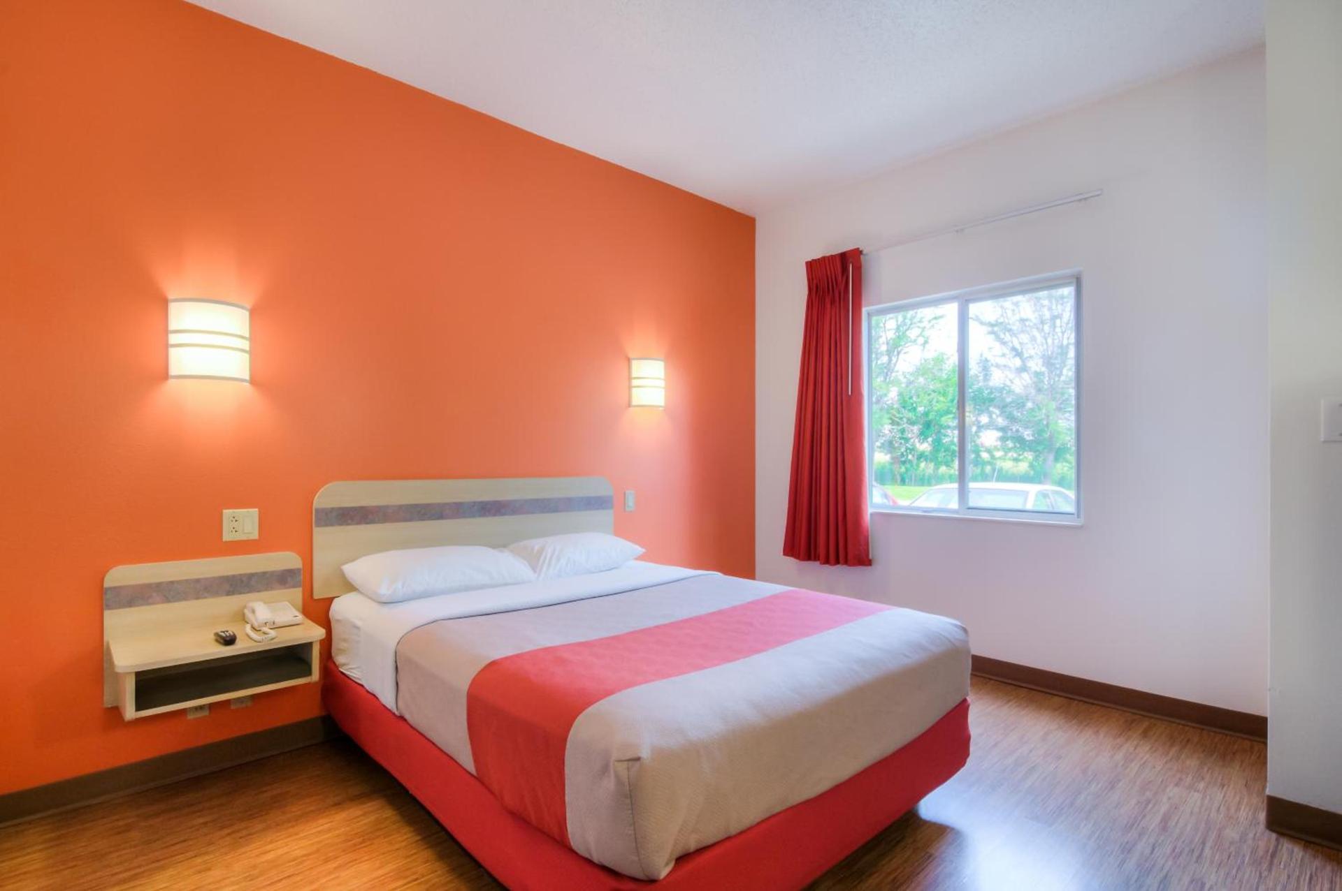 Motel 6-Joliet, IL - Chicago - I-55 photo 7