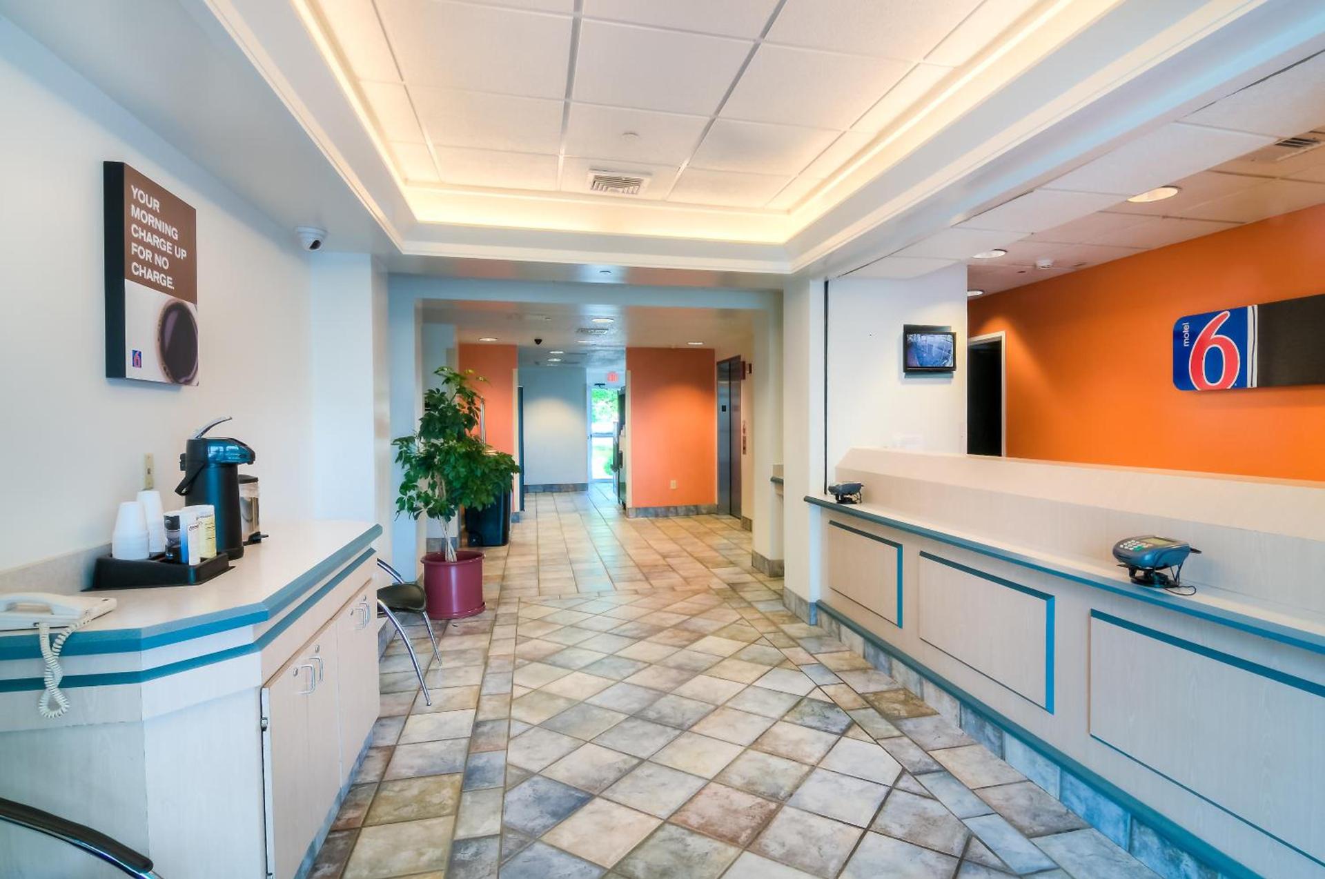 Motel 6-Joliet, IL - Chicago - I-55 photo 16