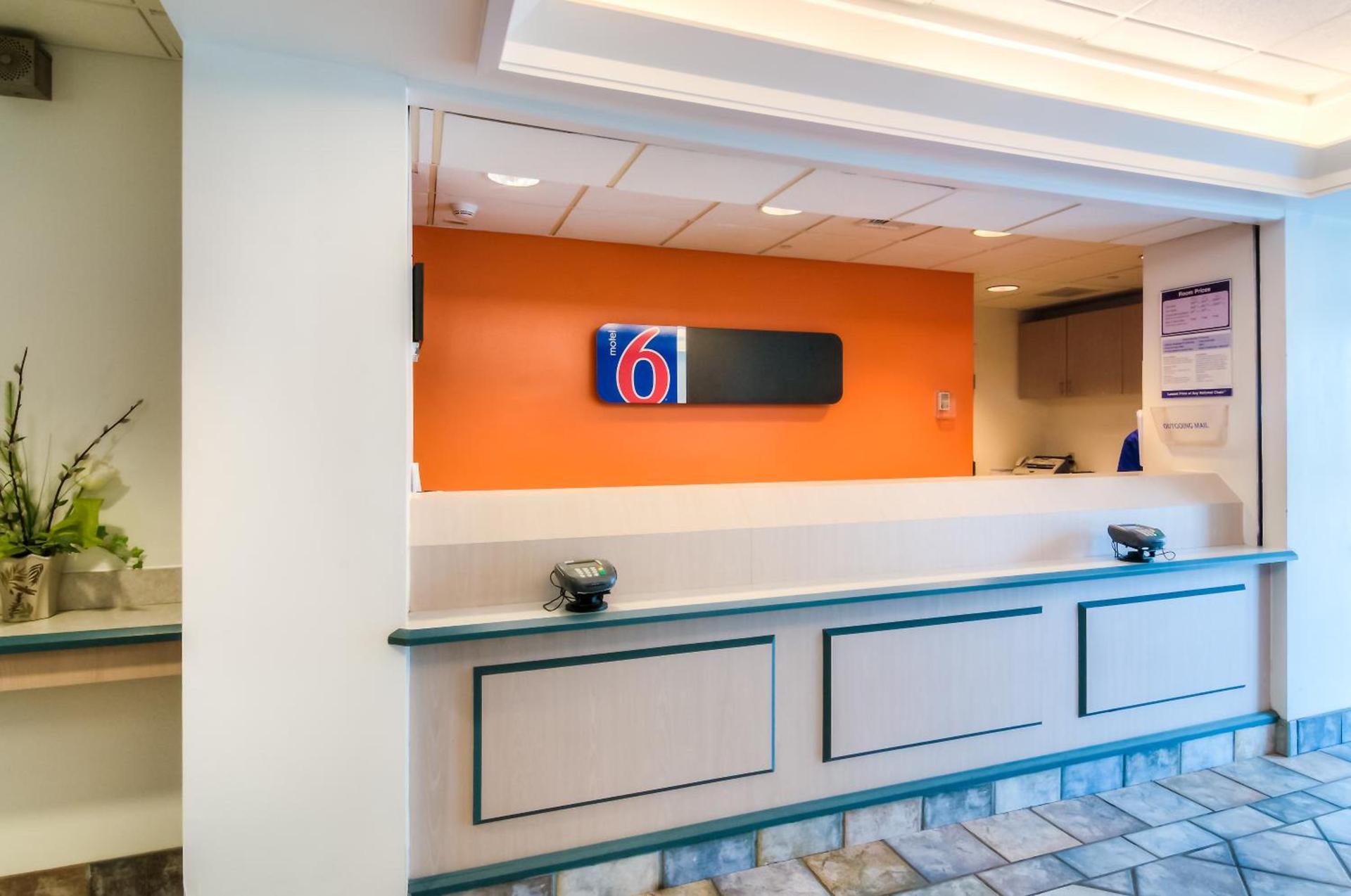 Motel 6-Joliet, IL - Chicago - I-55 photo 17