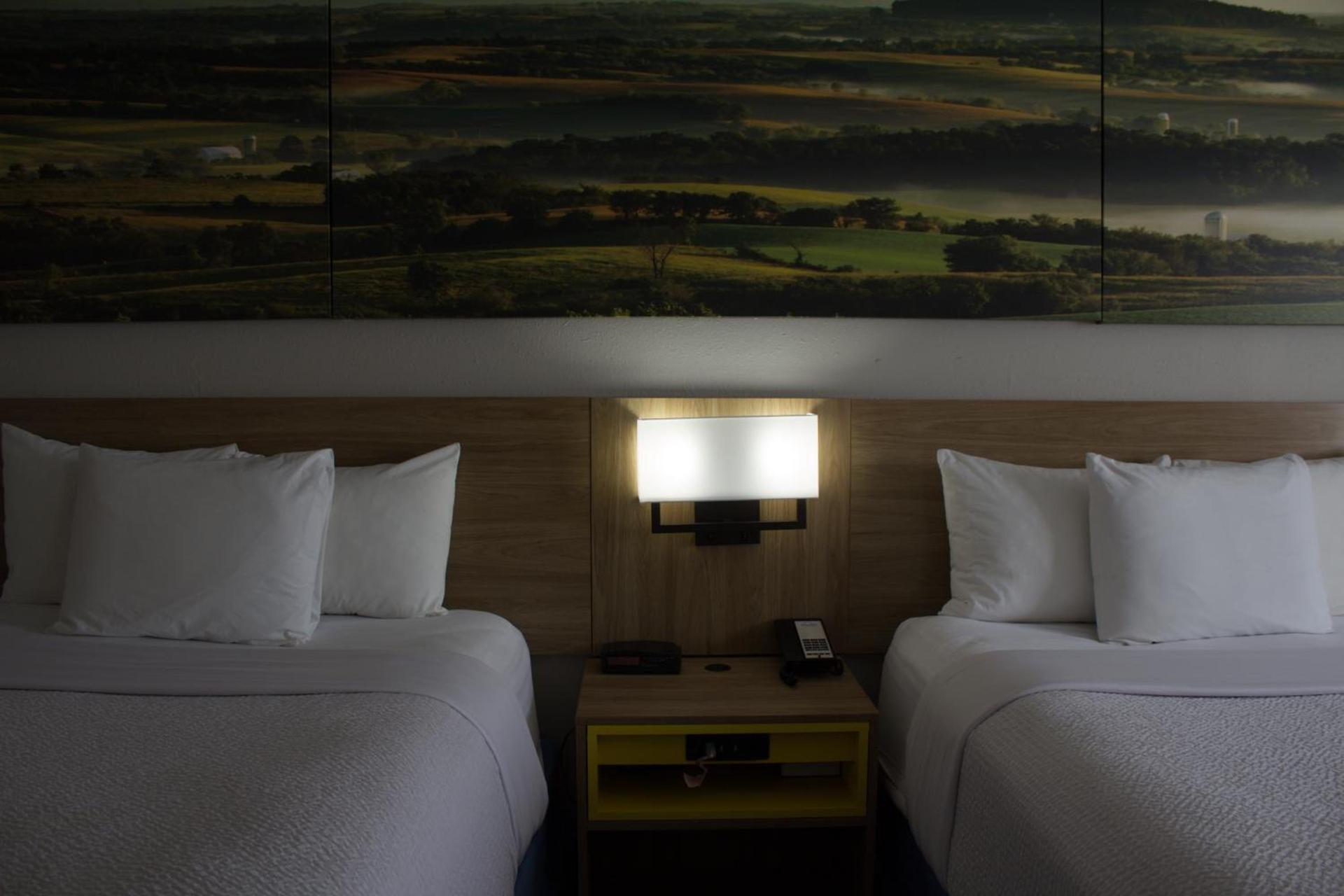 Days Inn by Wyndham Colby photo 52