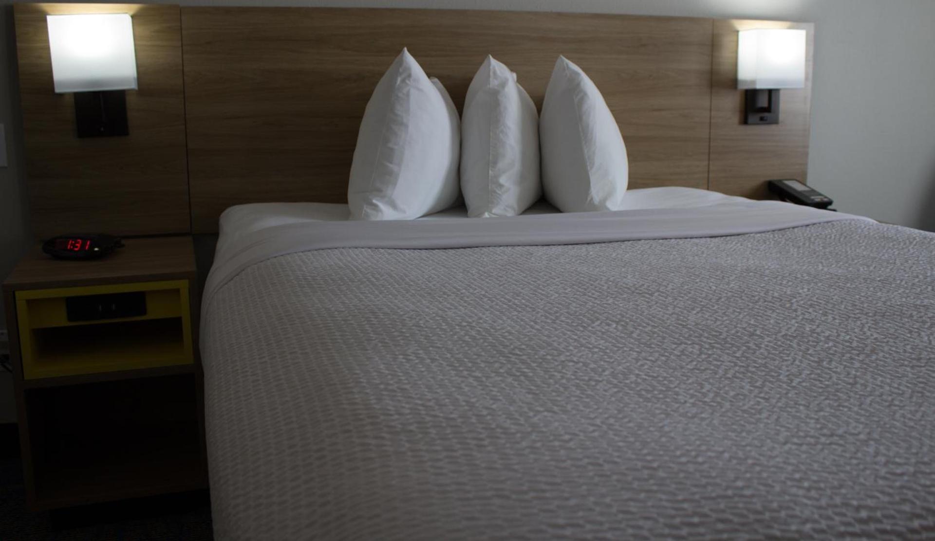 Days Inn by Wyndham Colby photo 55