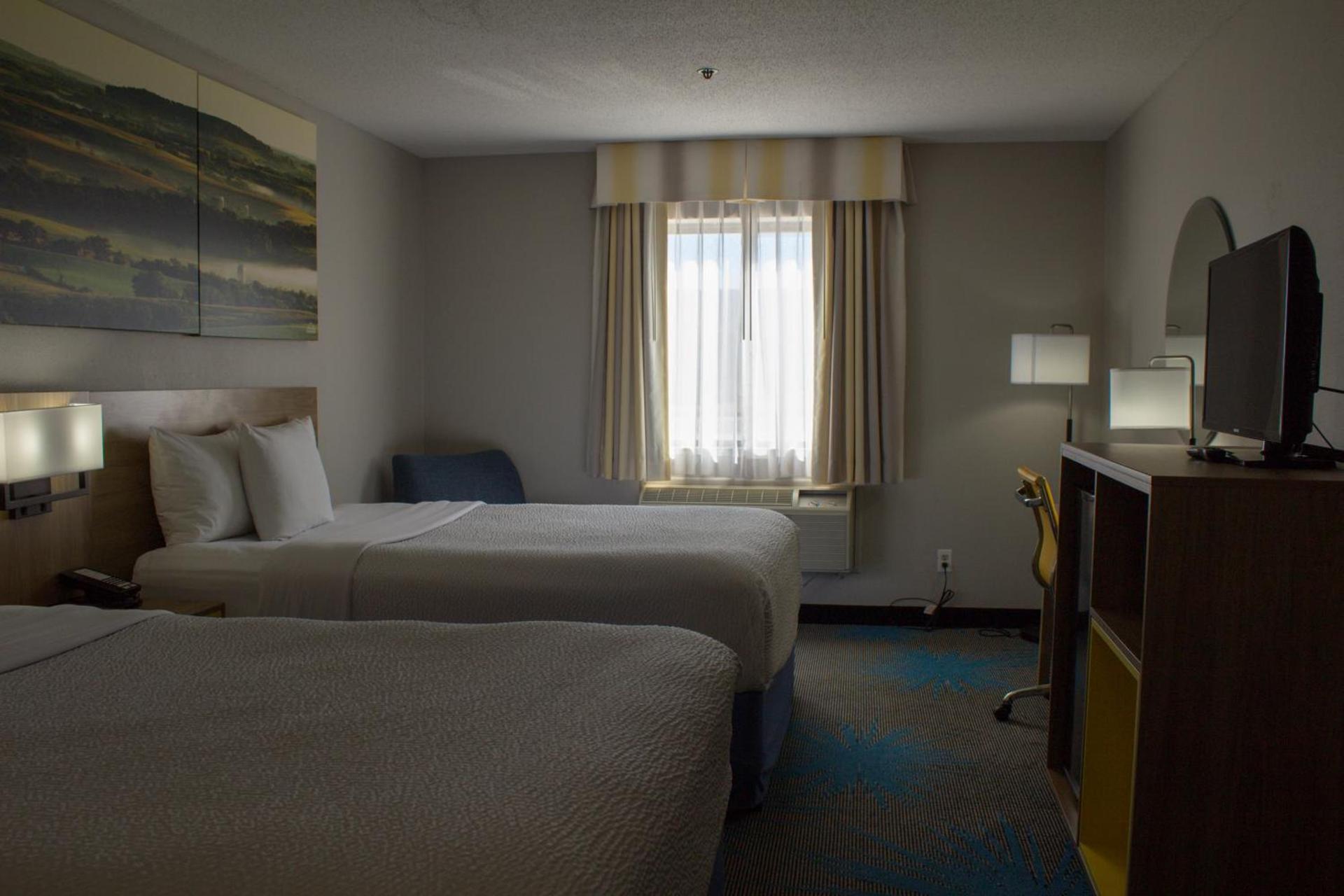 Days Inn by Wyndham Colby photo 65