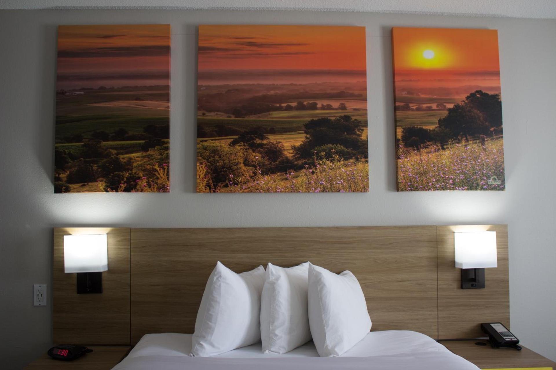Days Inn by Wyndham Colby photo 68
