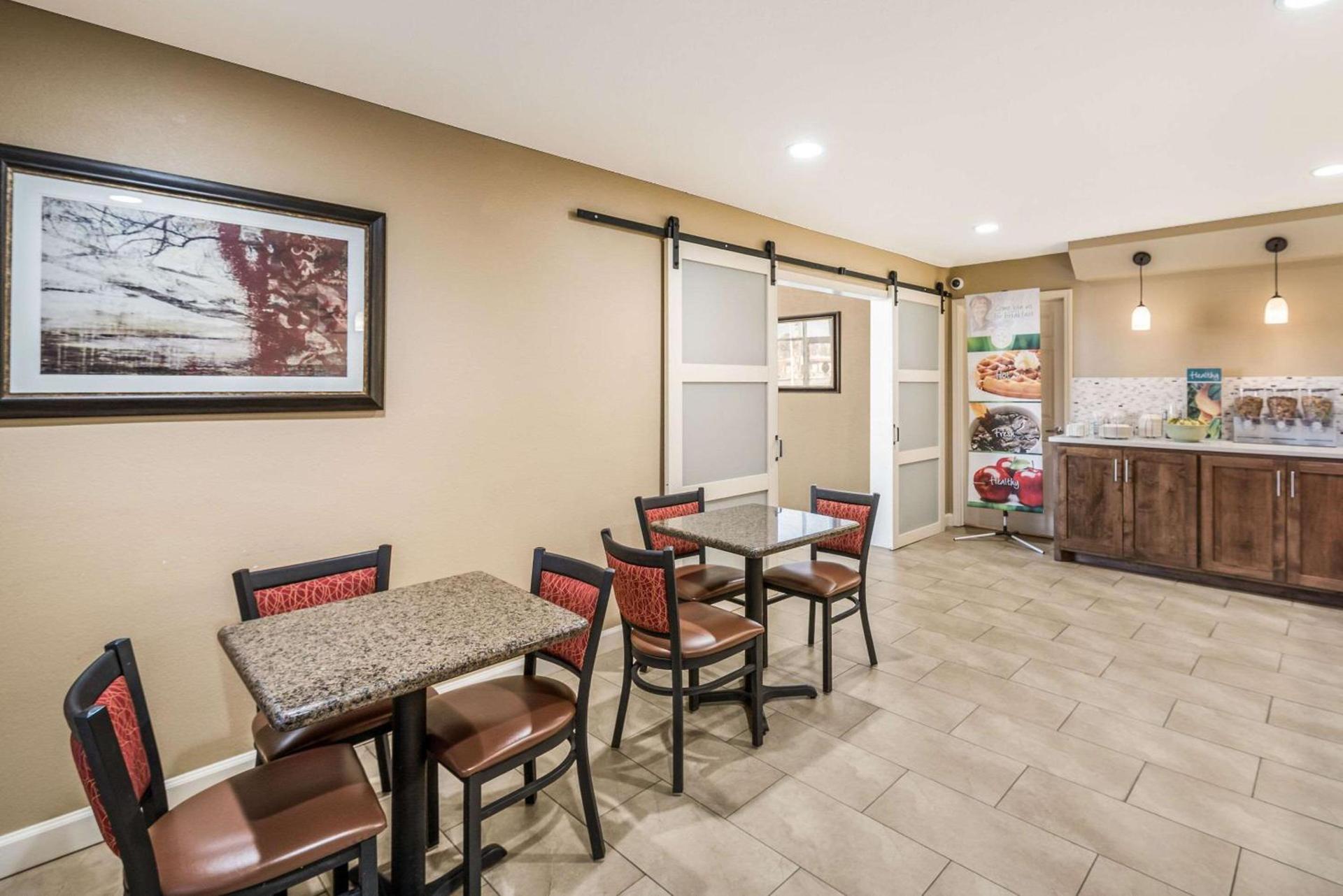 Quality Inn Arkadelphia - University Area photo 32