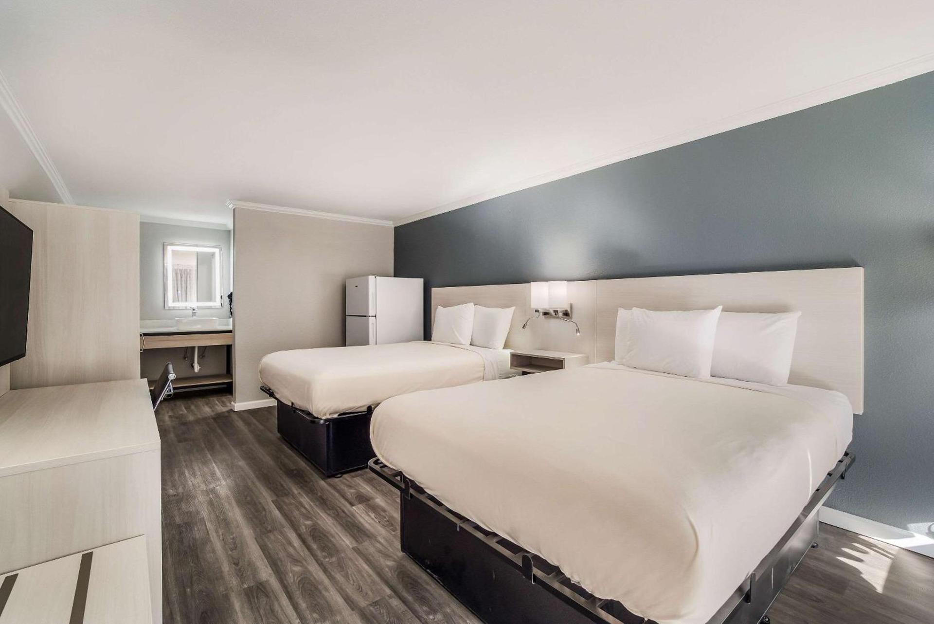 MainStay Suites Florence - Darlington photo 49