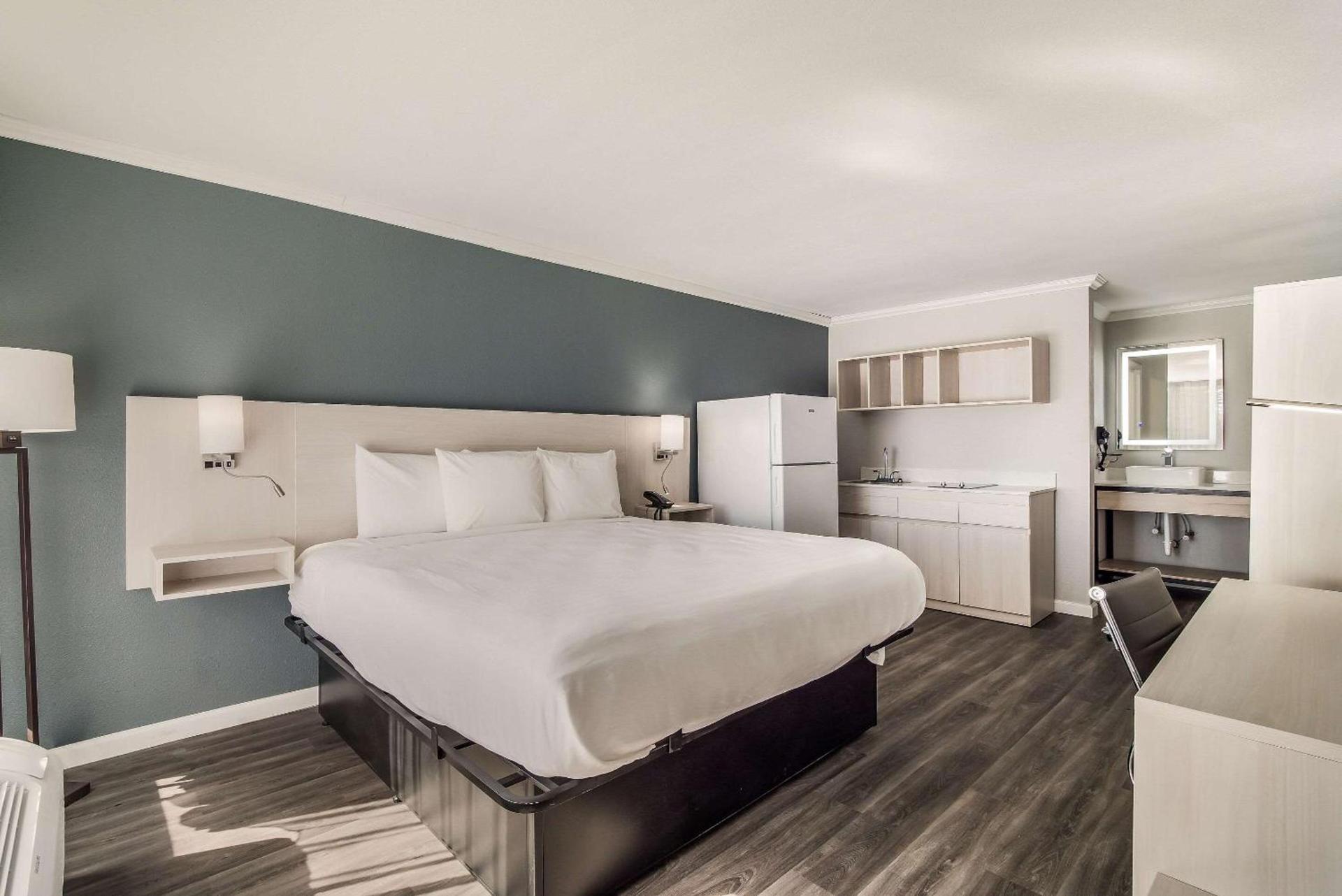 MainStay Suites Florence - Darlington photo 19