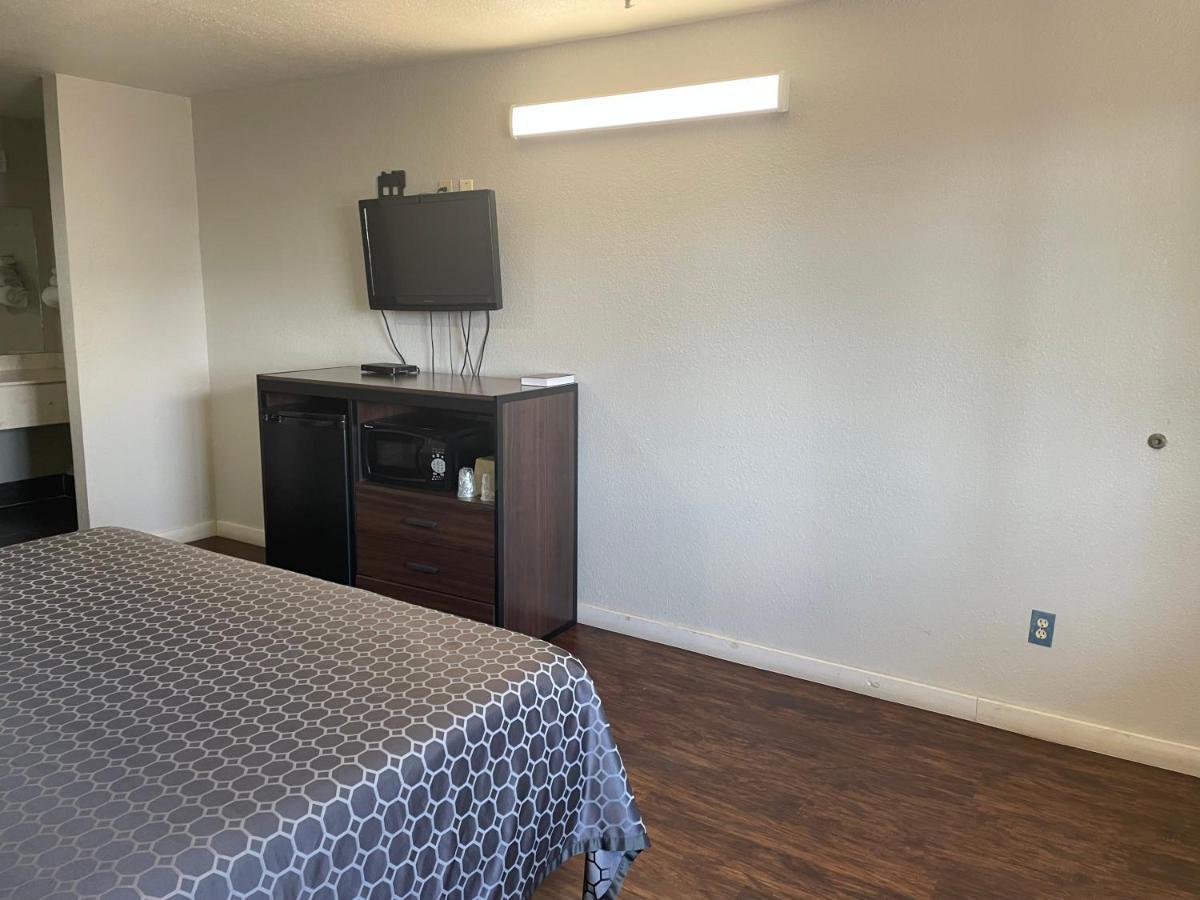 Garden Inn Motel photo 4