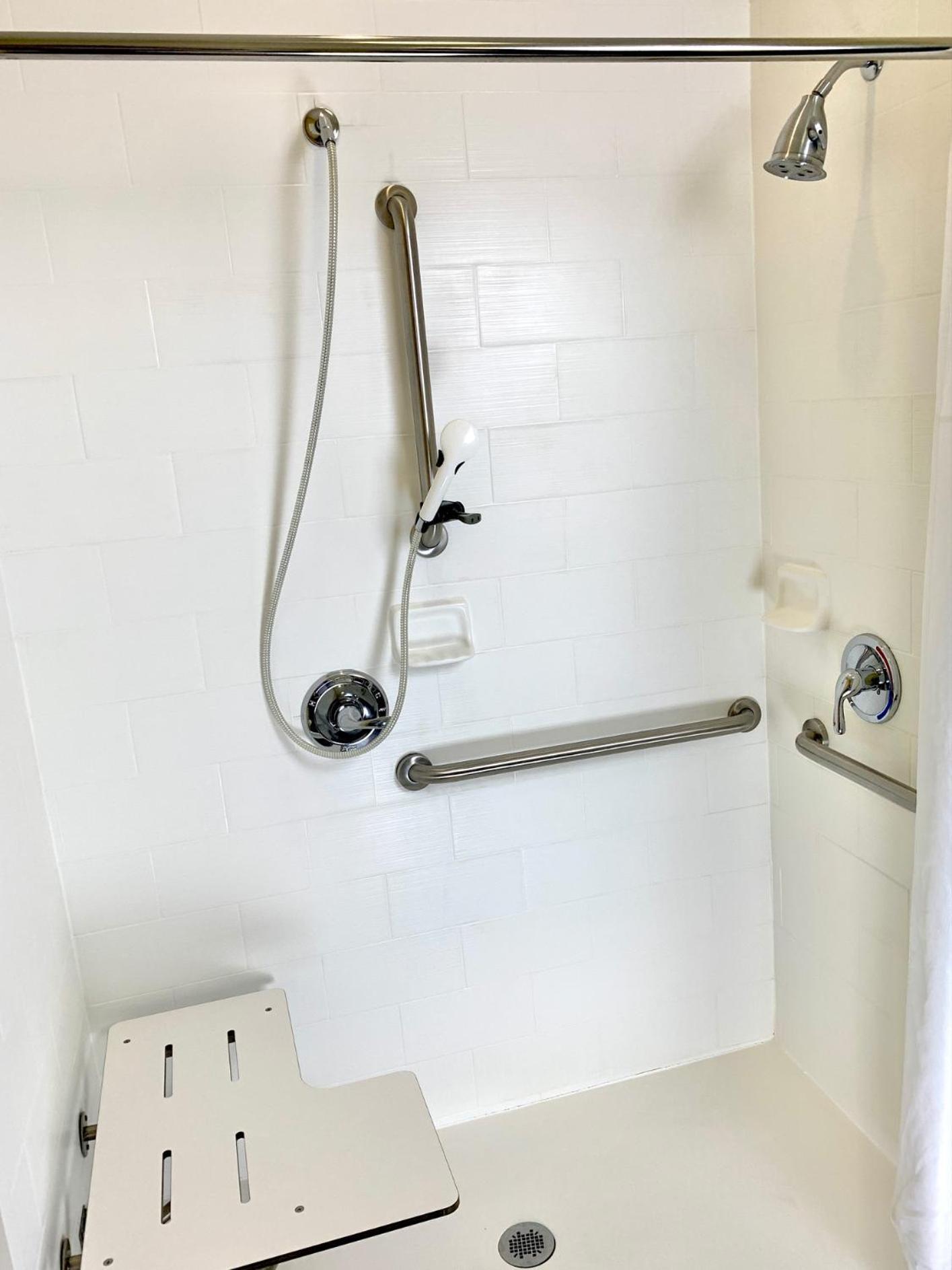 Sleep Inn & Suites Devils Lake photo 32