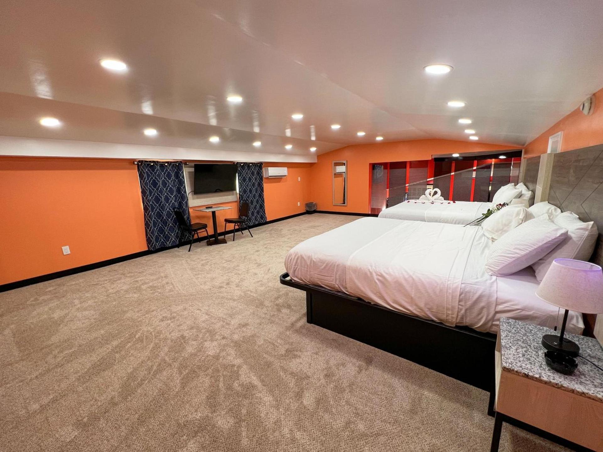 Hollywood Motel photo 9