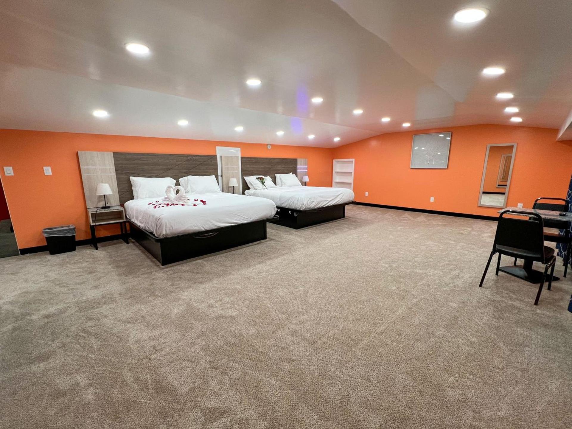 Hollywood Motel photo 12
