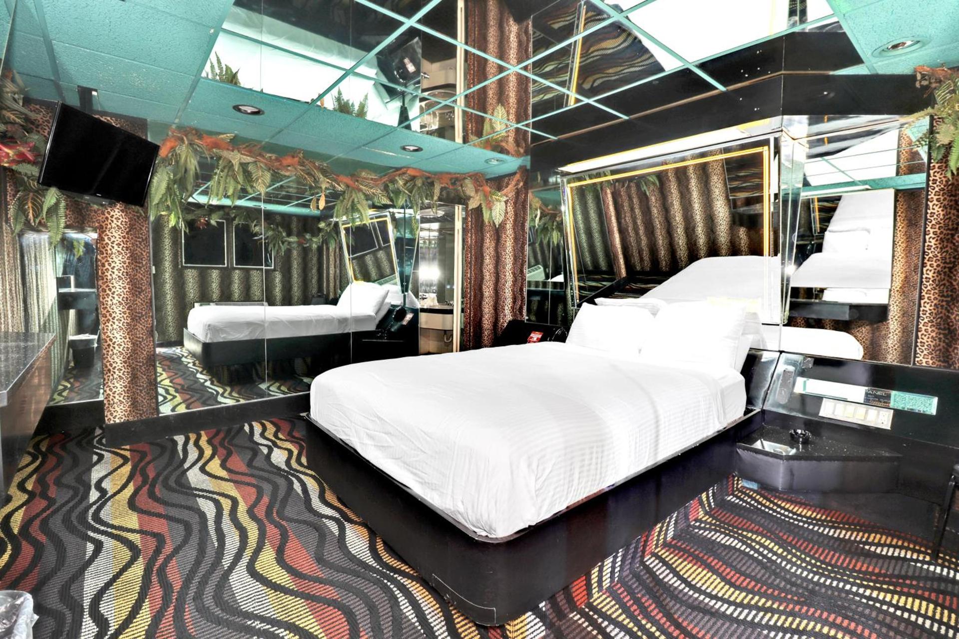Hollywood Motel photo 20