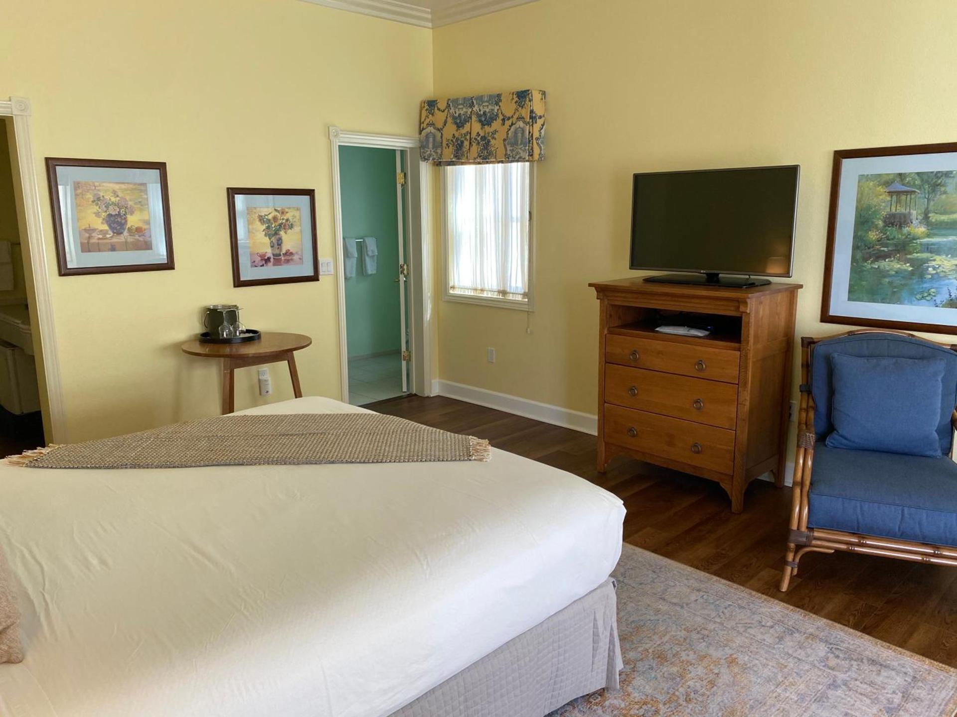 Elm House Inn photo 30