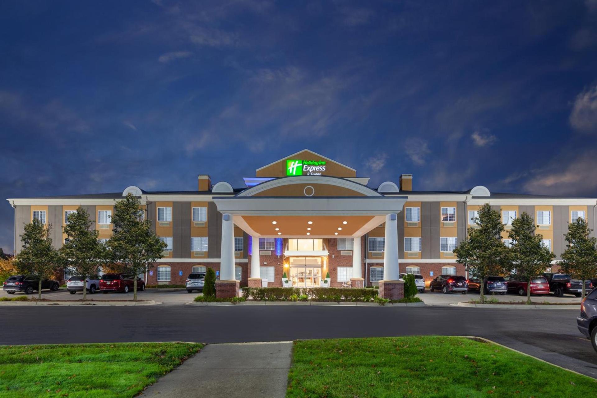 Holiday Inn Express Hotel & Suites Woodhaven by IHG photo 1