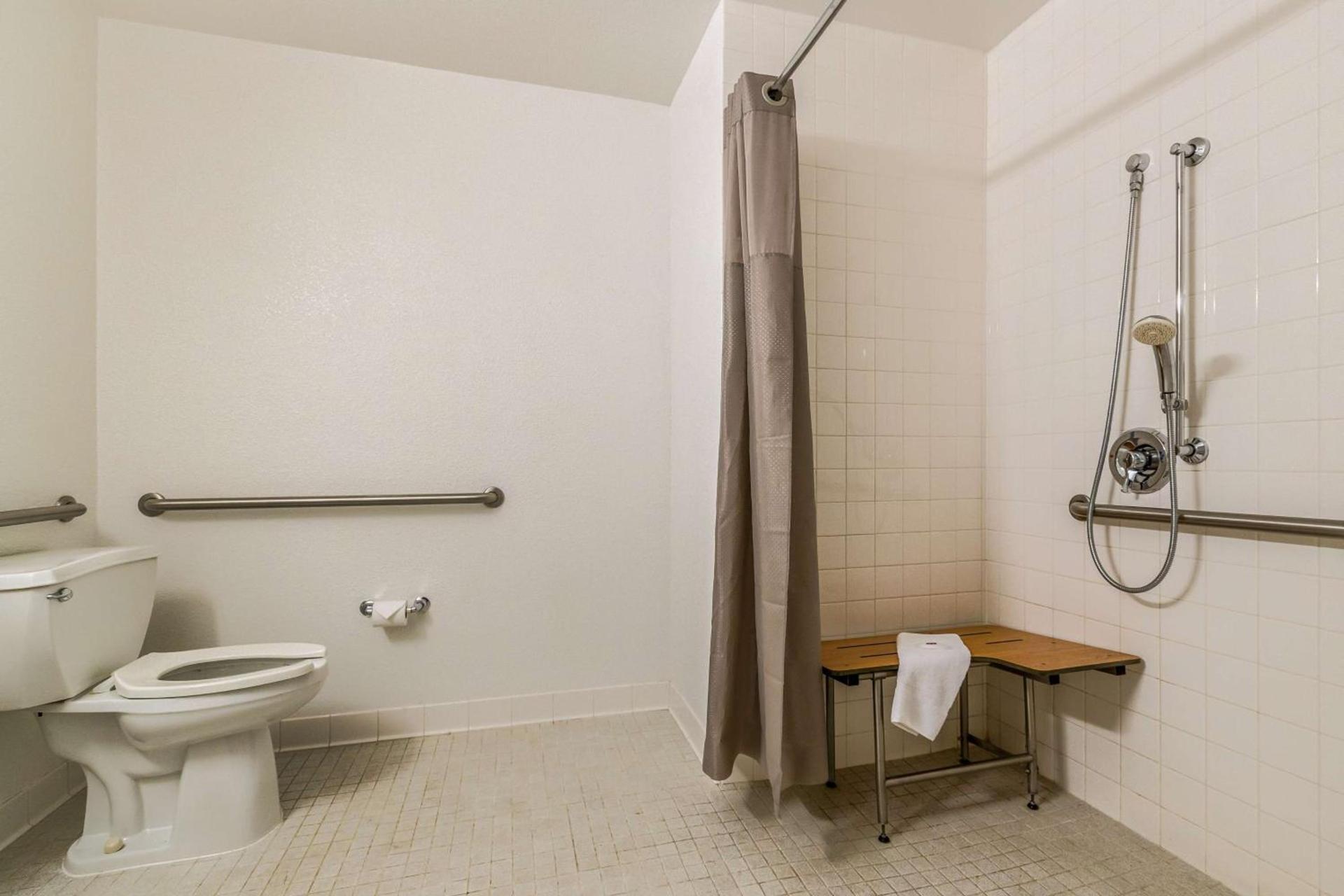 Motel 6-West Des Moines, IA photo 12