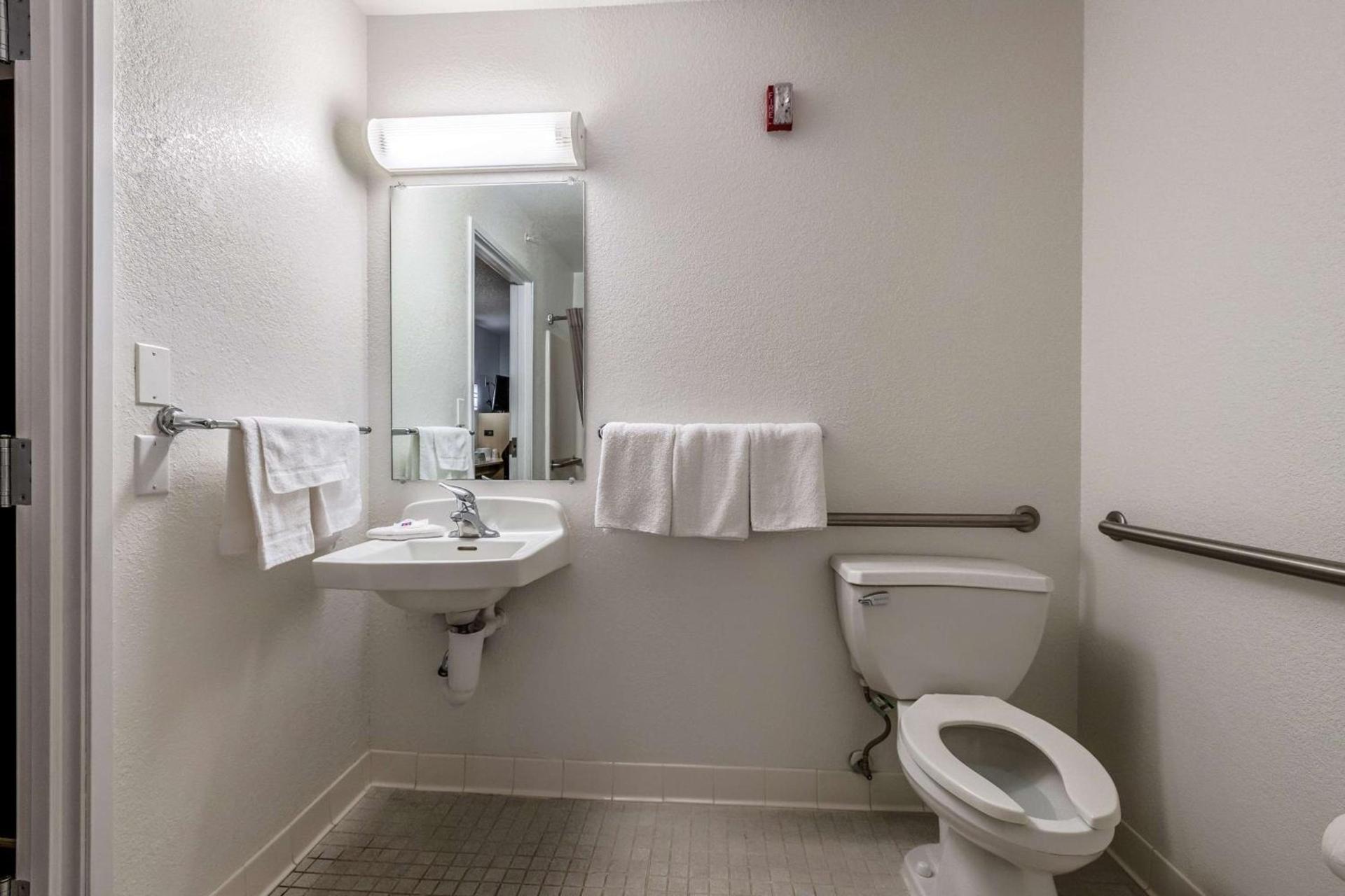 Motel 6-West Des Moines, IA photo 10