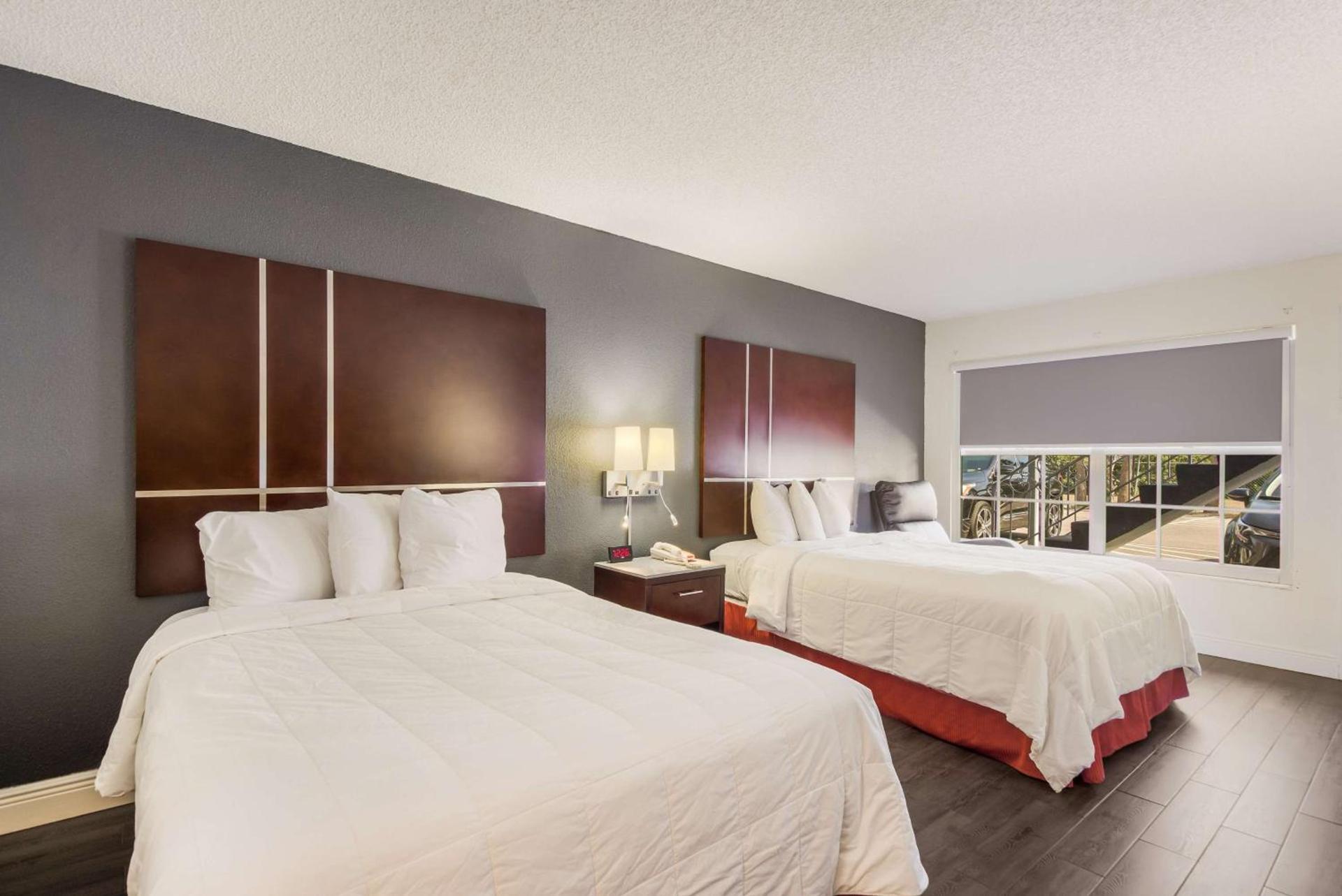 SureStay Hotel by Best Western Sarasota Lido Beach photo 3