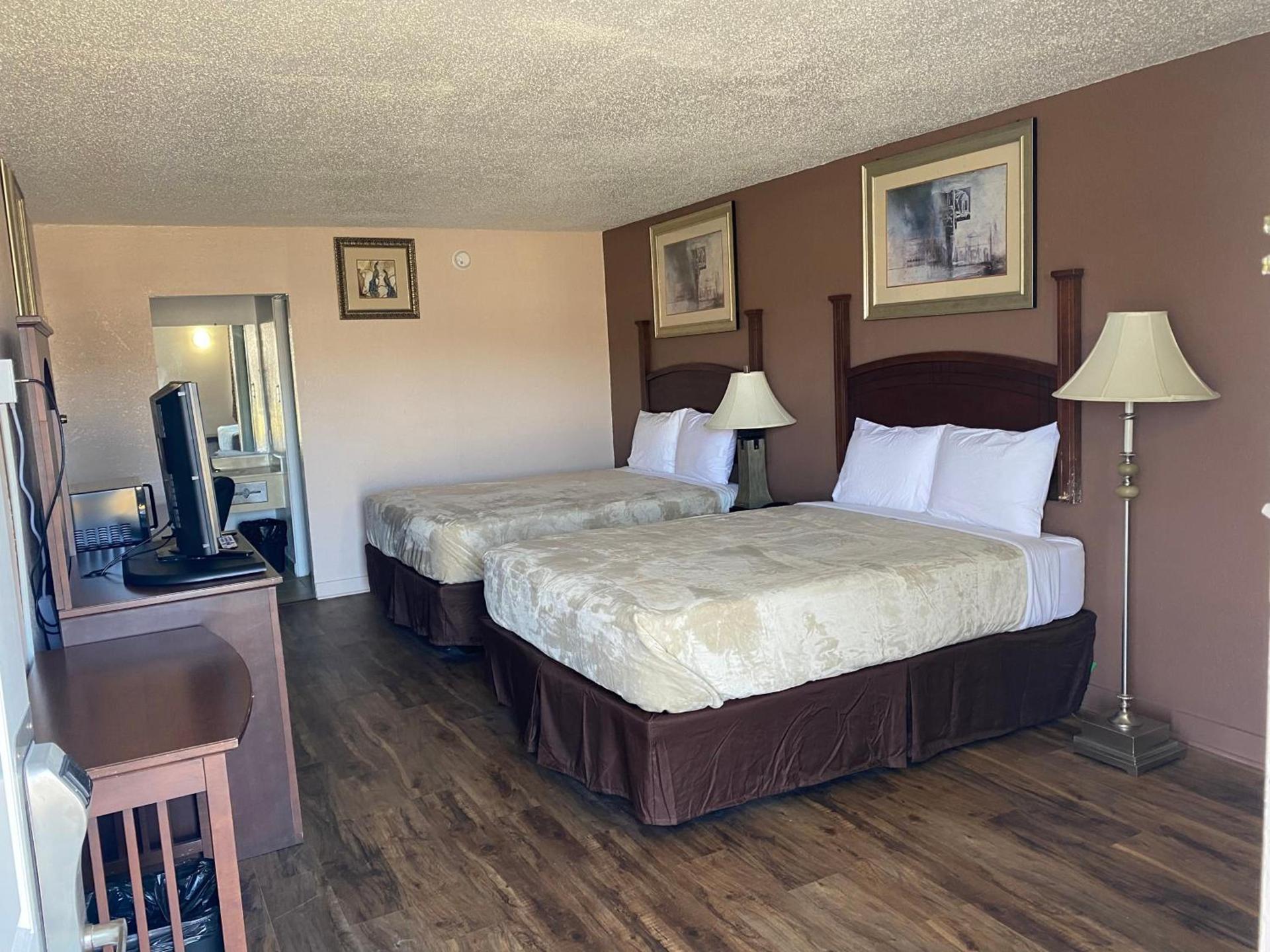 Luxury Inn photo 12