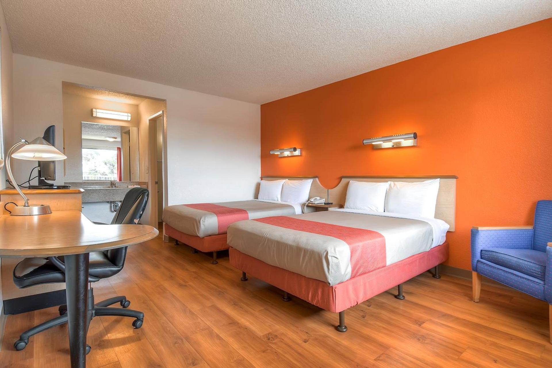 Motel 6-Carlsbad, CA - East Near LEGOLAND photo 35