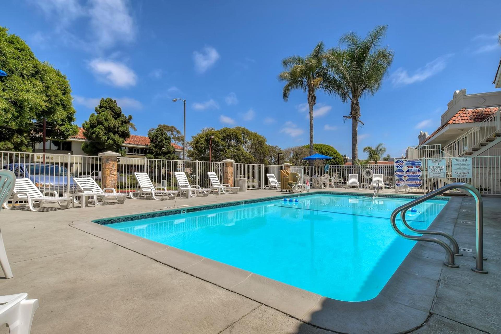Motel 6-Carlsbad, CA - East Near LEGOLAND photo 21