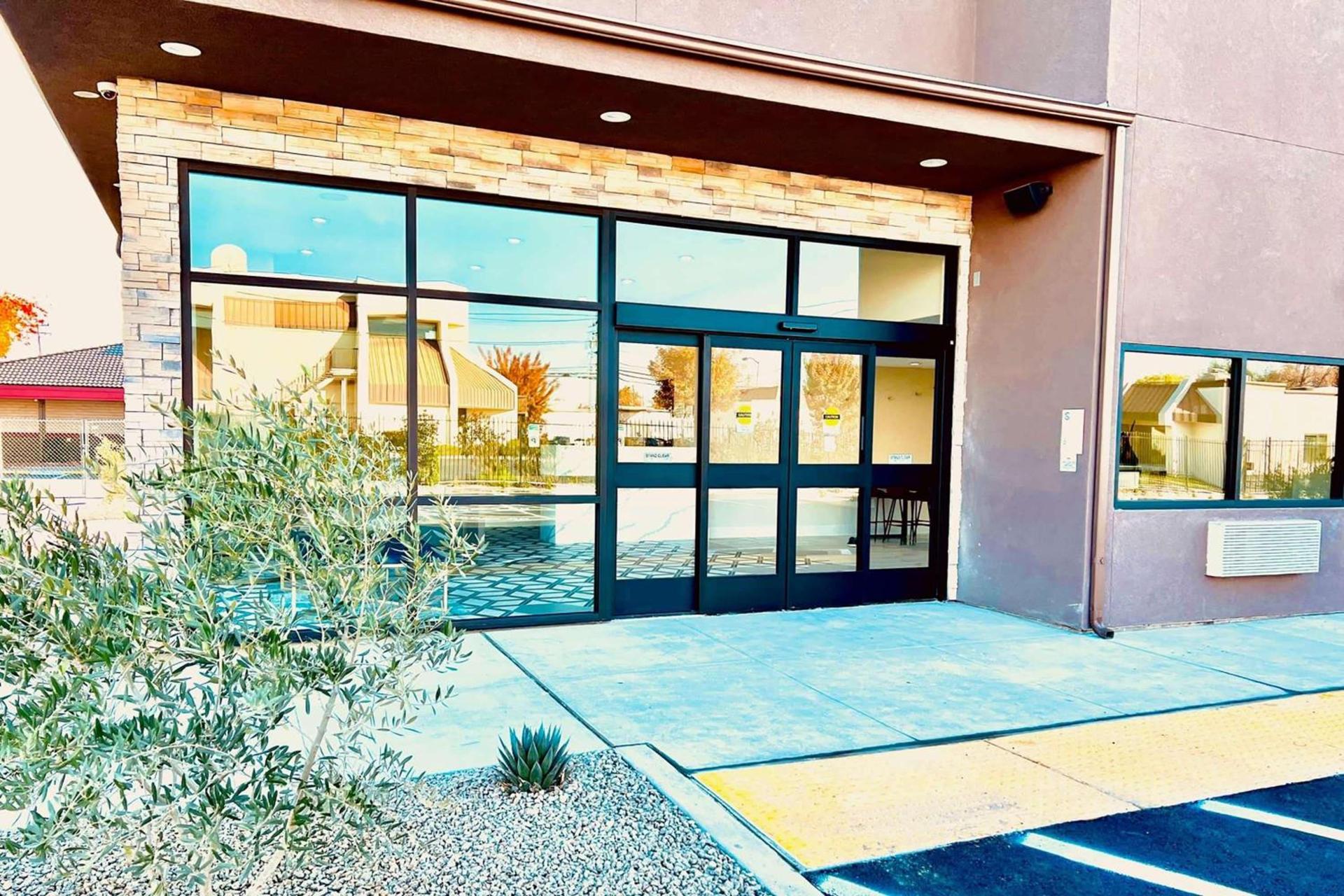 Ramada by Wyndham Modesto Yosemite Area photo 45