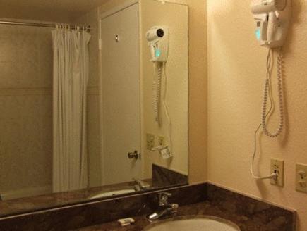 Cozy Inn photo 80