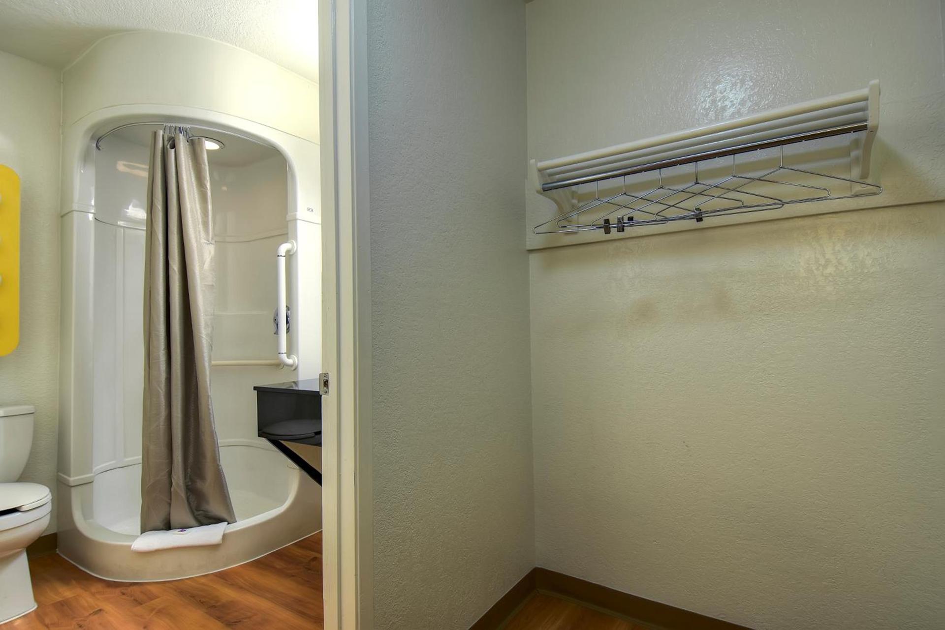 Motel 6-Westminster, CA - South - Long Beach Area photo 23