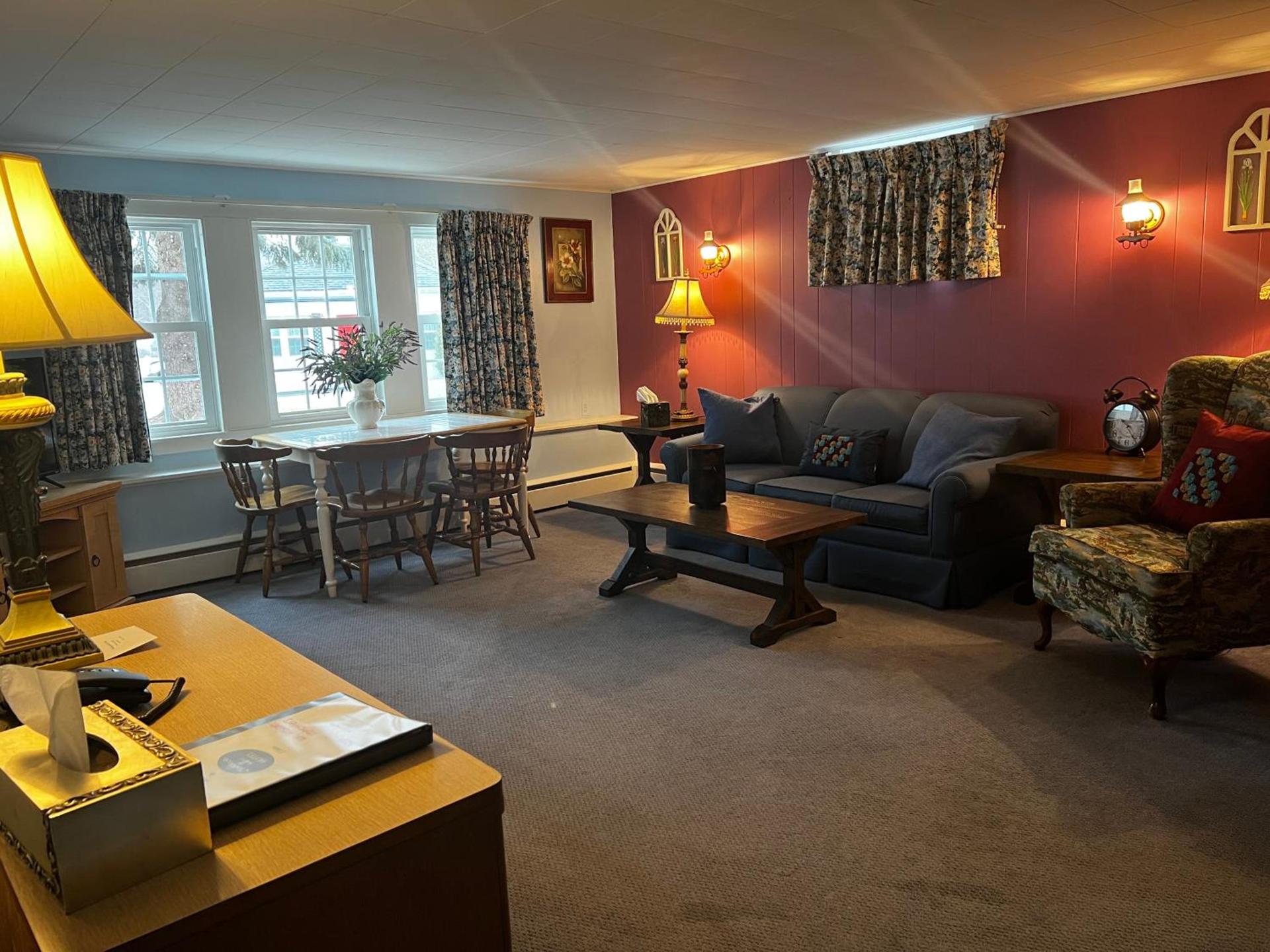 Claddagh Motel & Suites photo 48