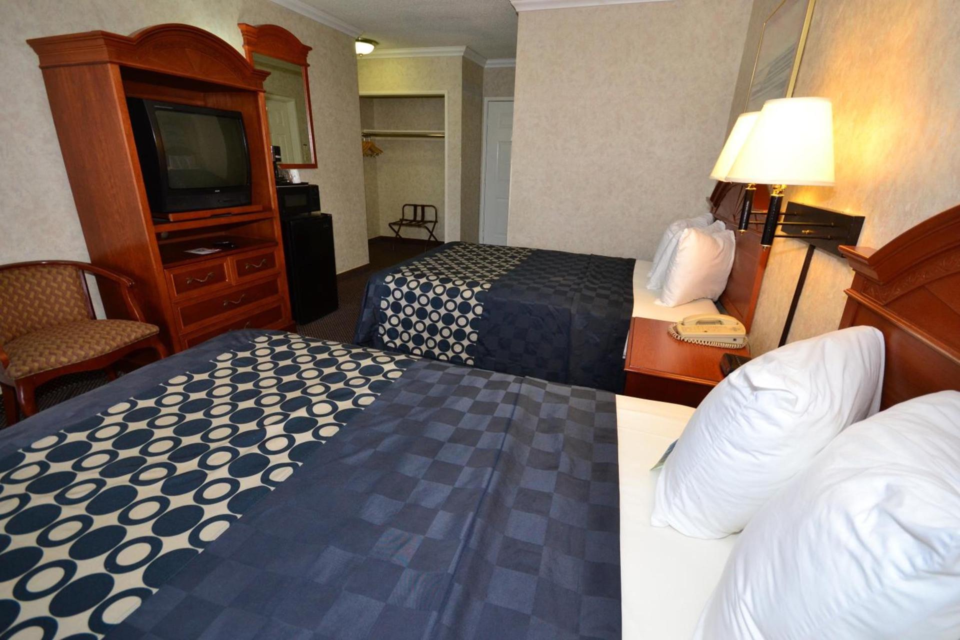 Days Inn by Wyndham Los Angeles LAX Airport Stadium Area photo 22