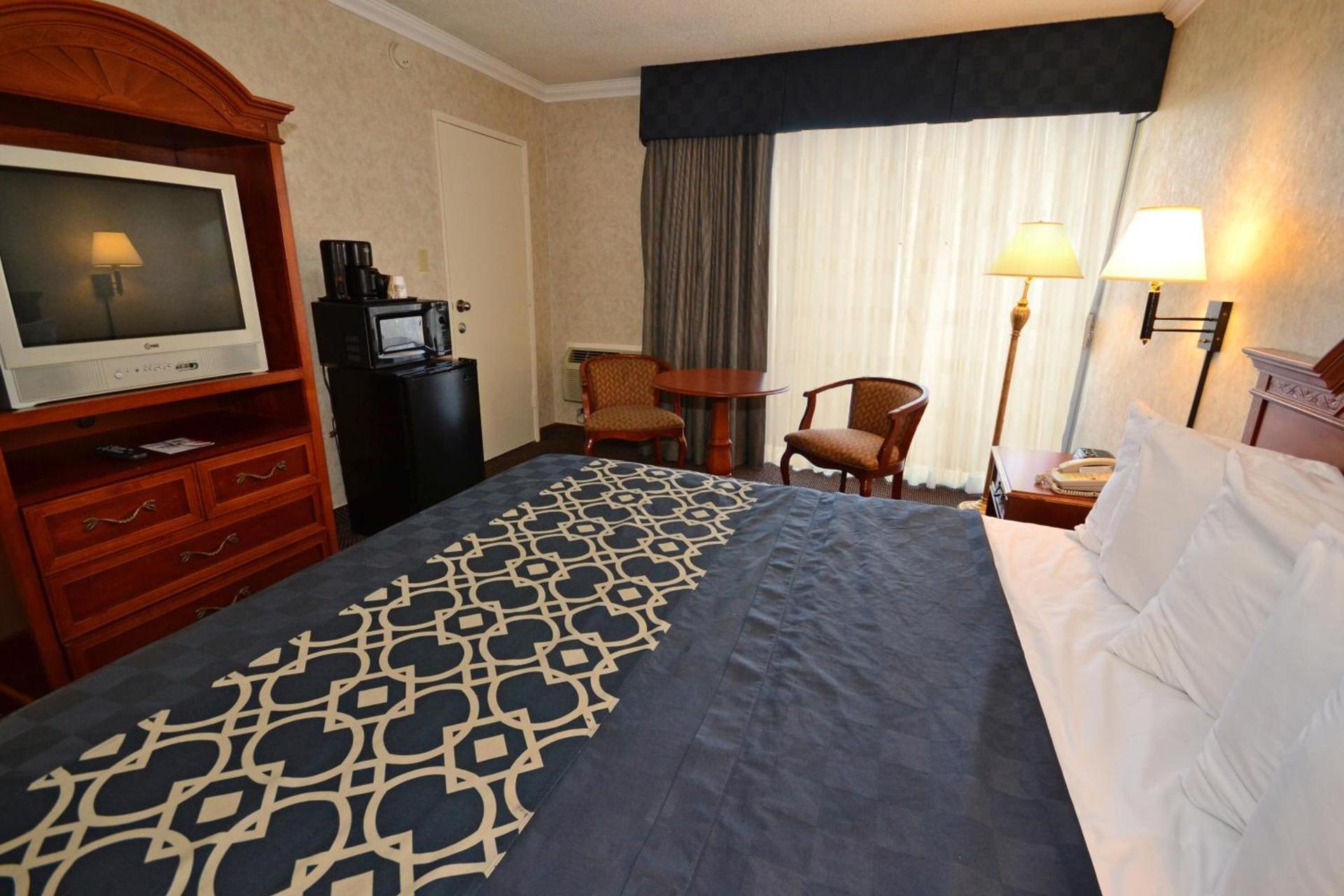 Days Inn by Wyndham Los Angeles LAX Airport Stadium Area photo 24