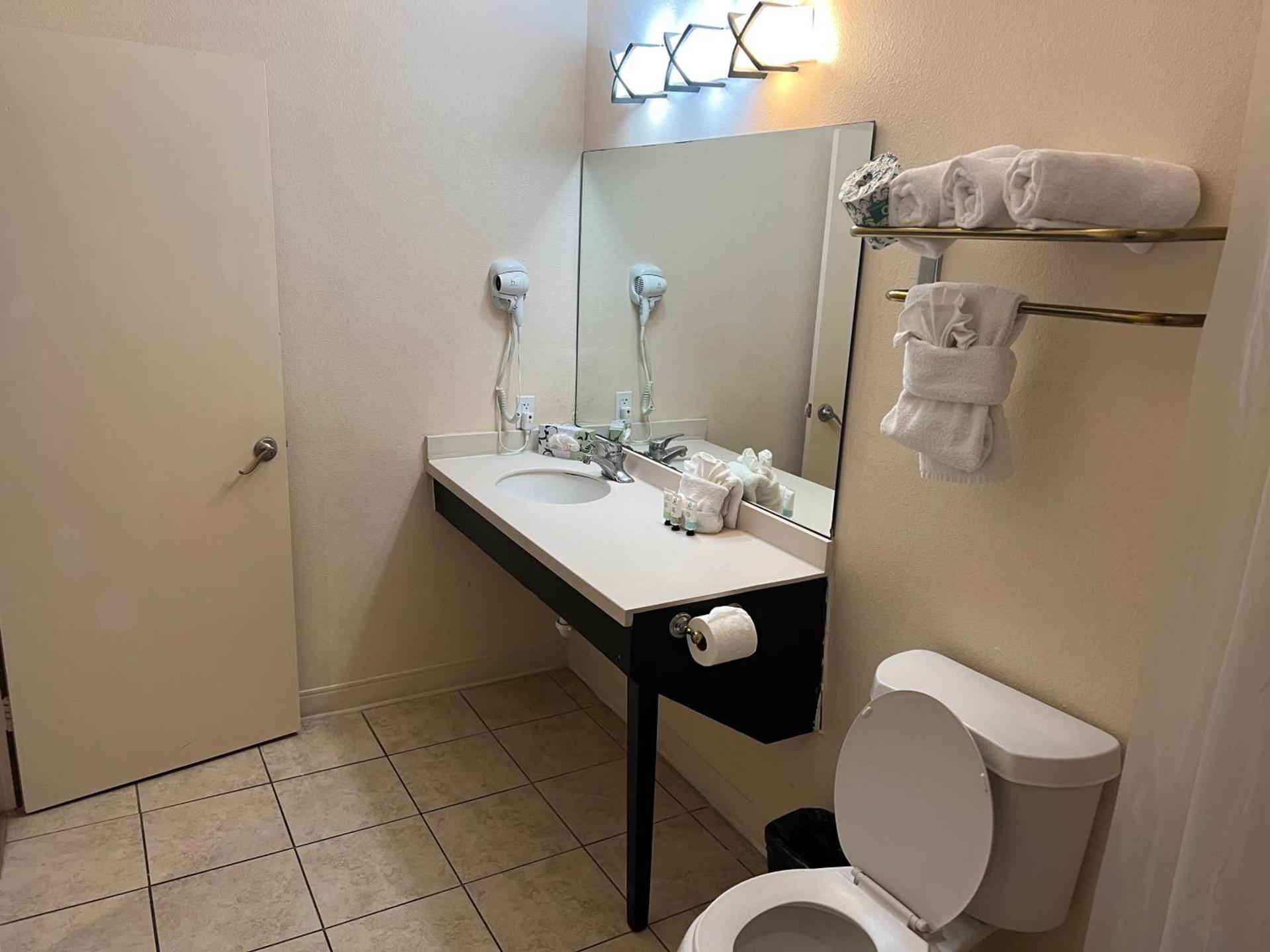 Sunchase Inn & Suites photo 46