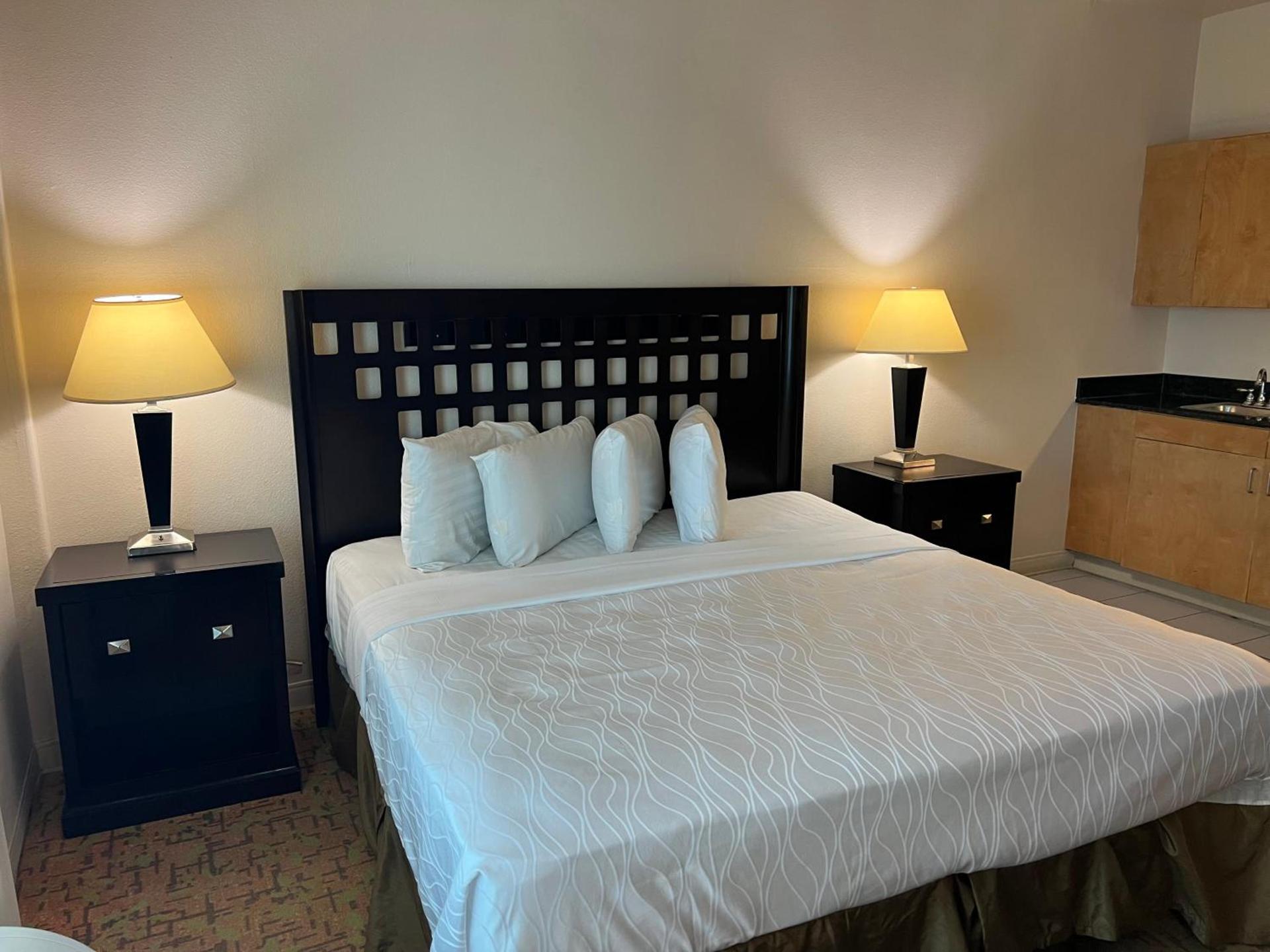 Sunchase Inn & Suites photo 66