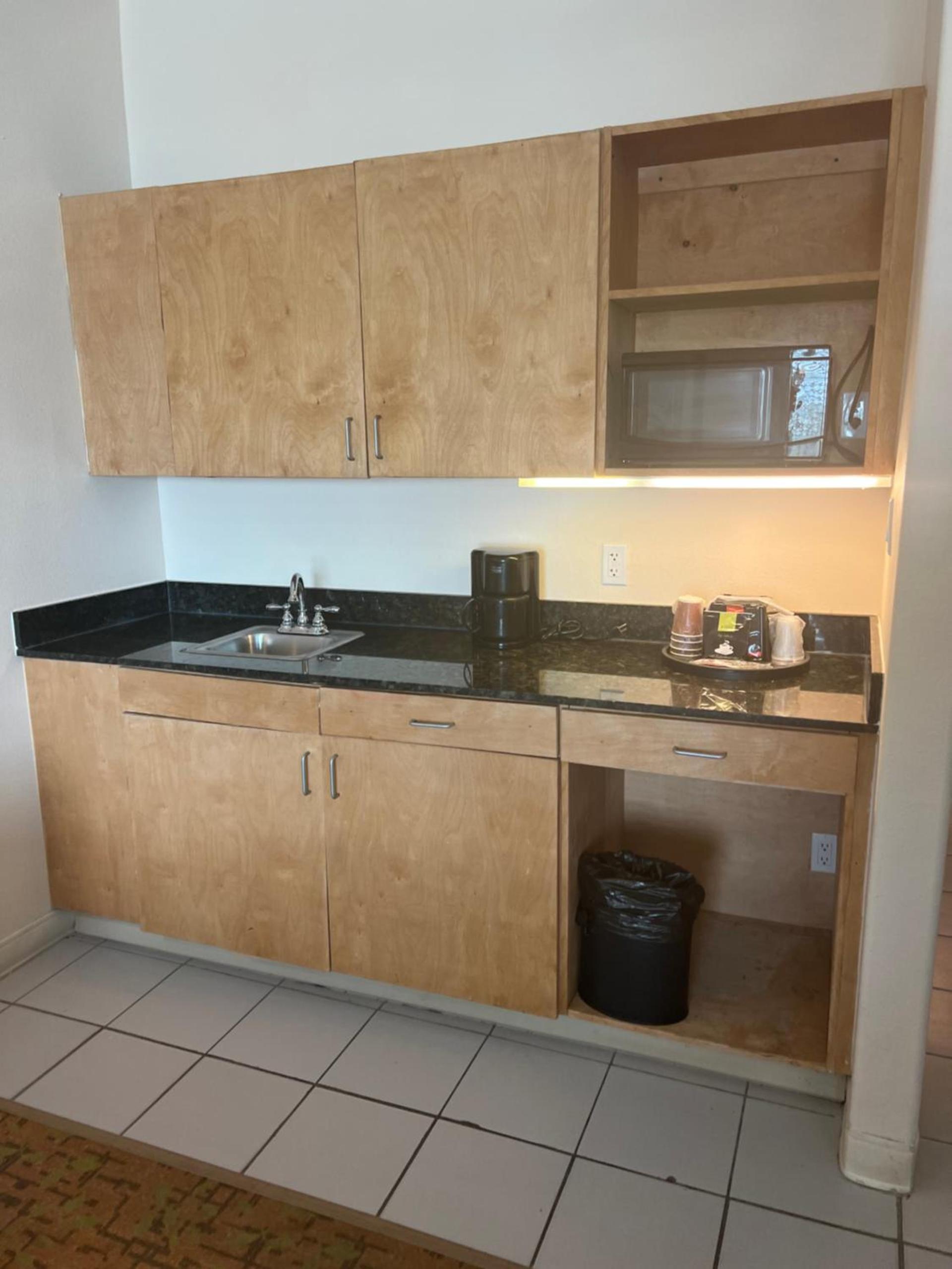Sunchase Inn & Suites photo 67