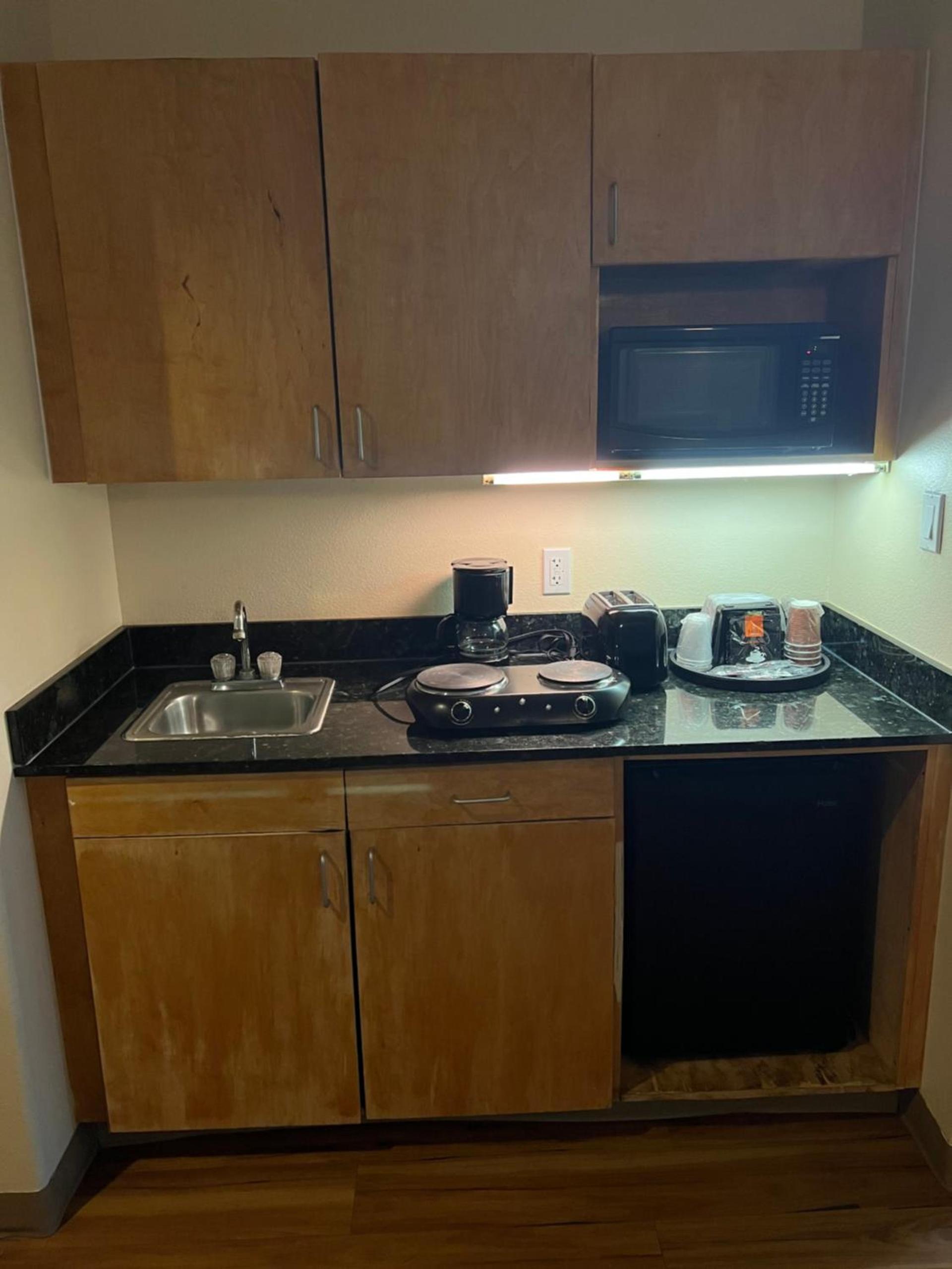 Sunchase Inn & Suites photo 76