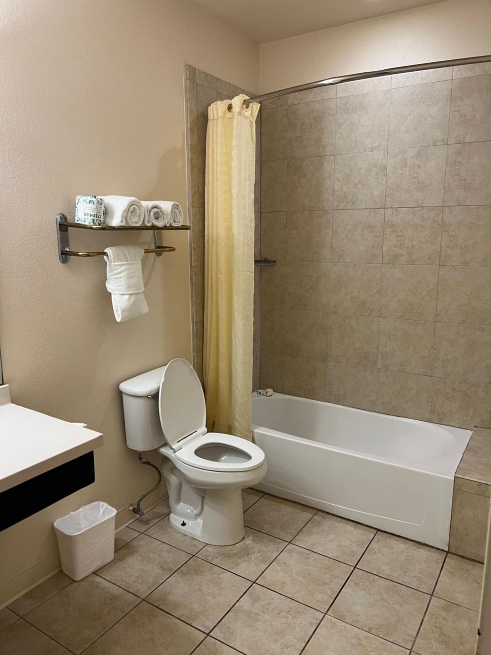 Sunchase Inn & Suites photo 87